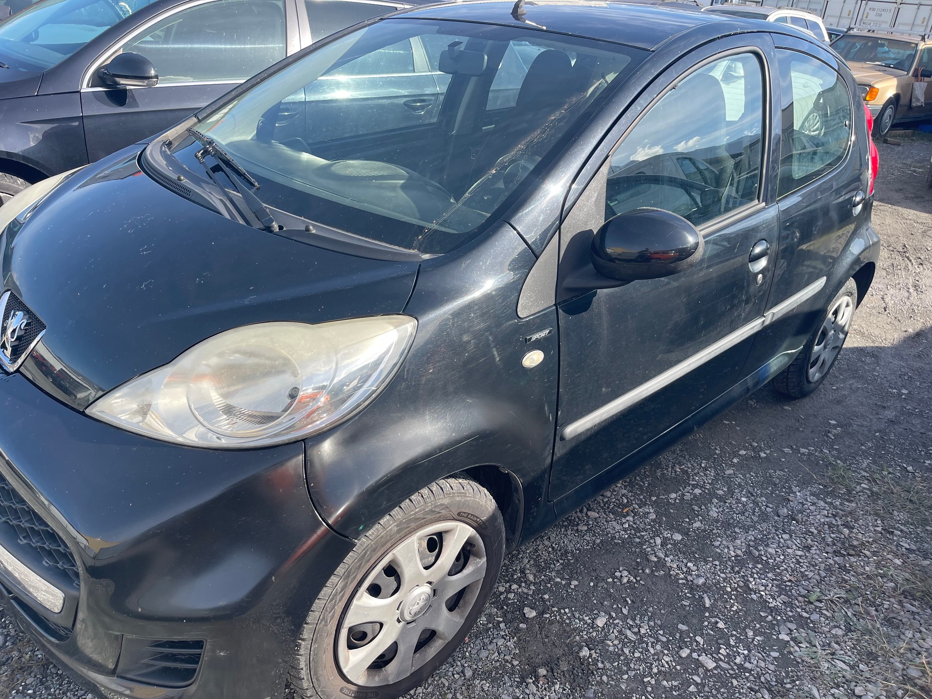 PEUGEOT 107 1.0 Swiss Edition-image-1