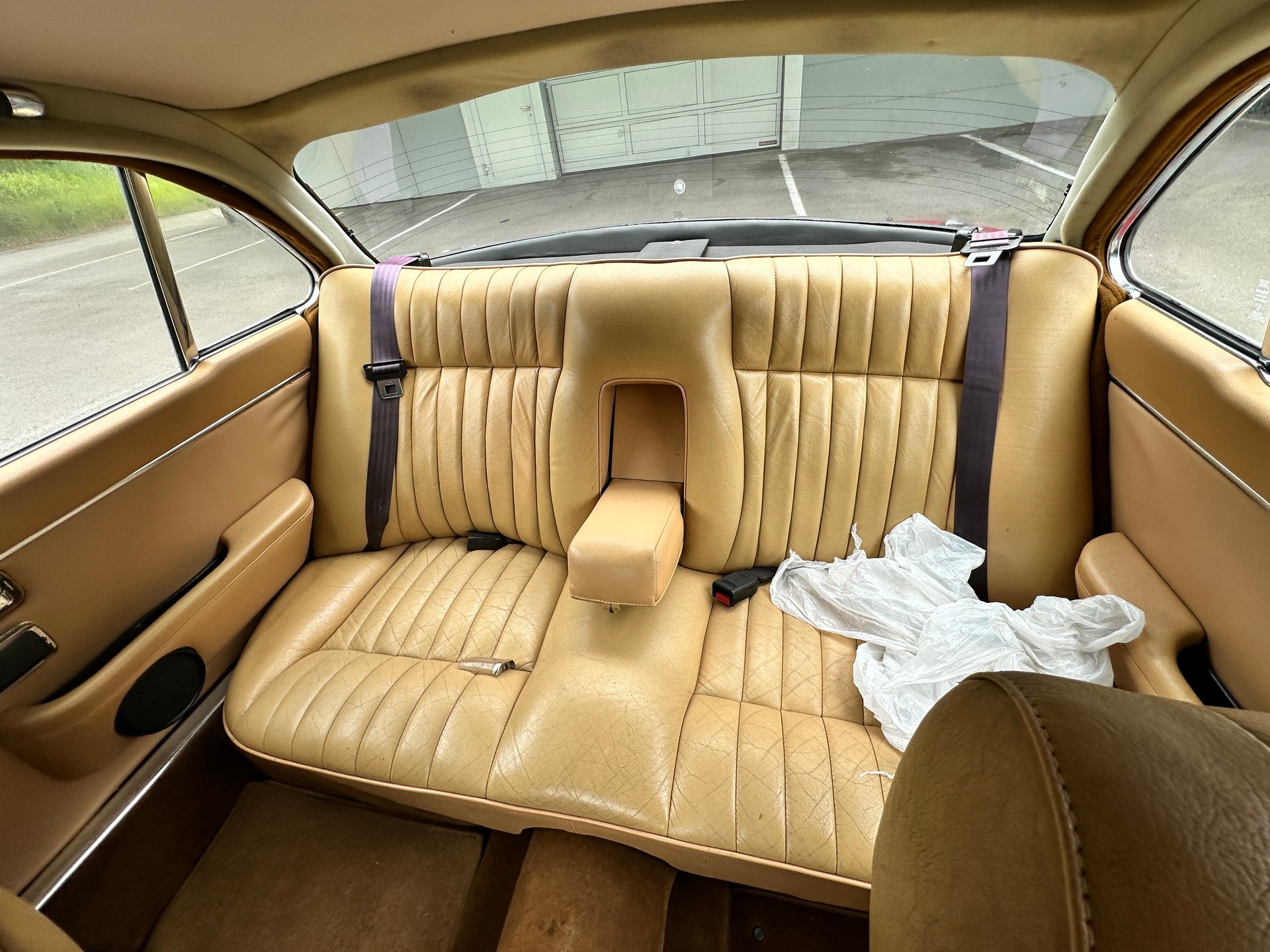 JAGUAR XJ 6 L-image-9