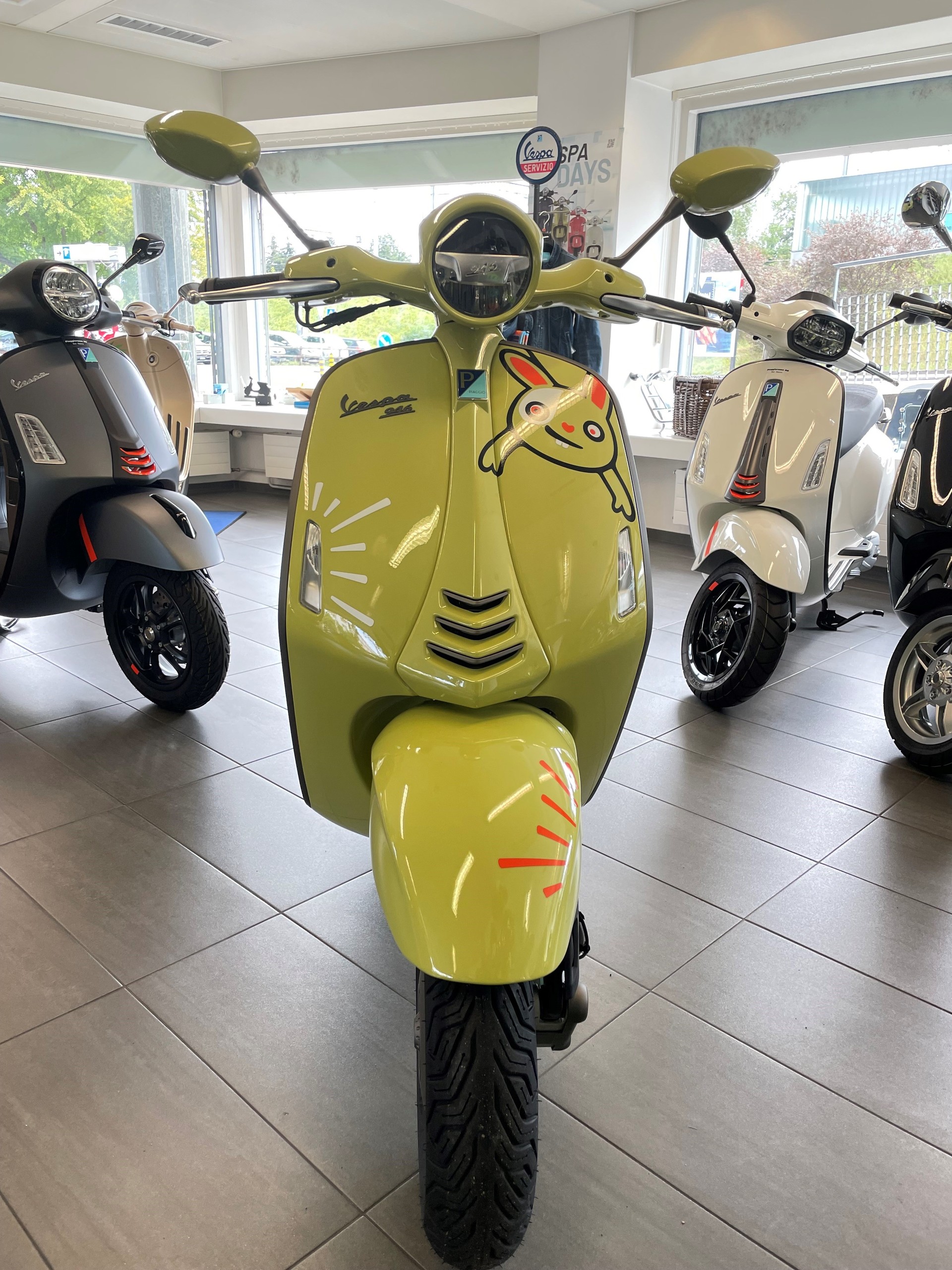 PIAGGIO Vespa 946 125 Bunny 10 Anniversario-image-2