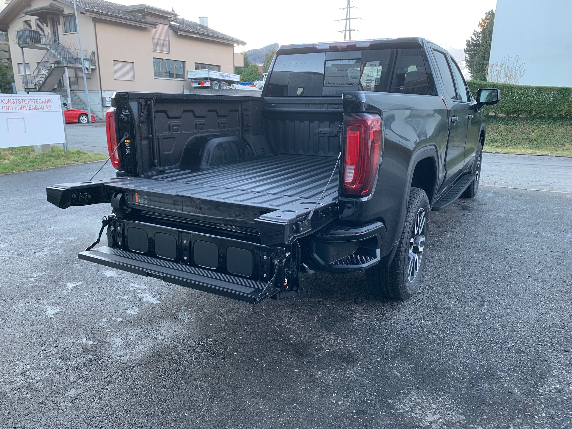 GMC Sierra 1500 AT4 Crew Cab 6.2l V8 MY25-image-6