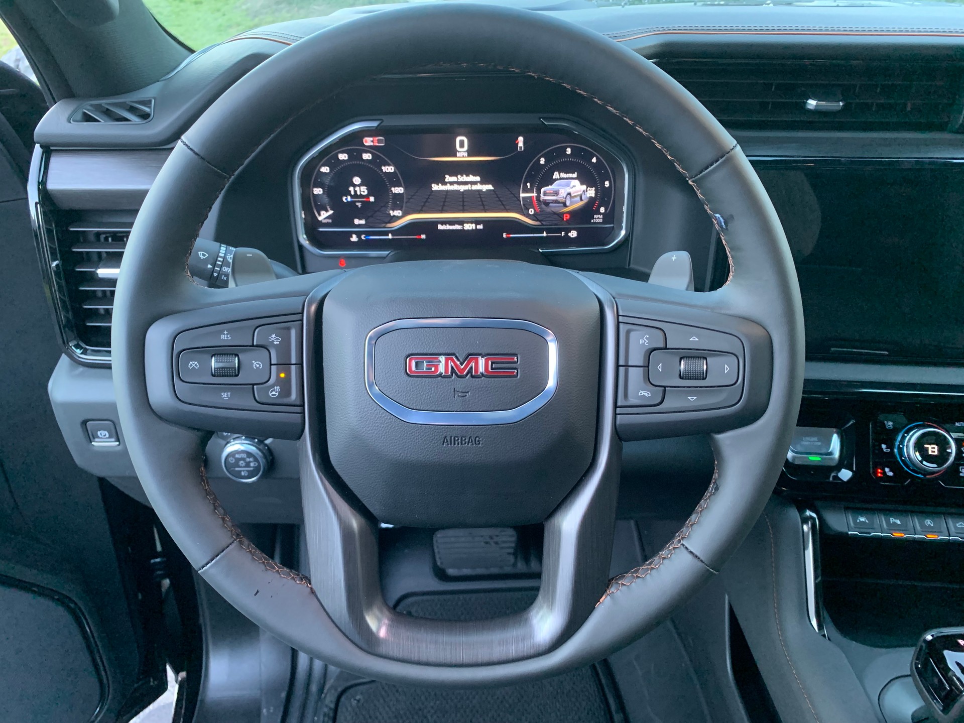 GMC Sierra 1500 AT4 Crew Cab 6.2l V8 MY25-image-10