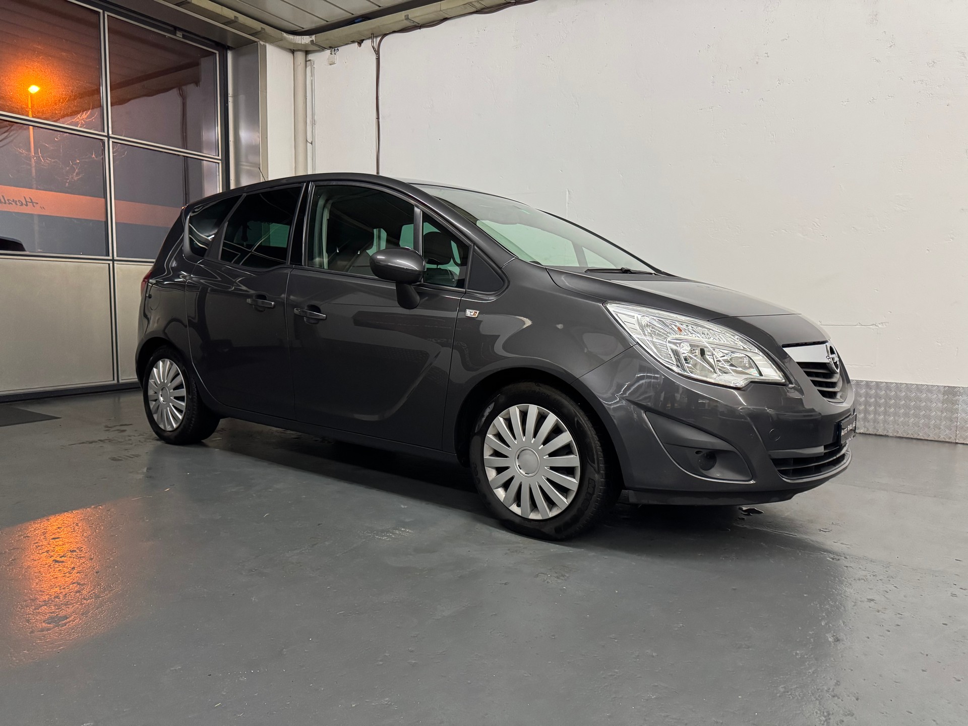 OPEL Meriva 1.4 Turbo Enjoy-image-1