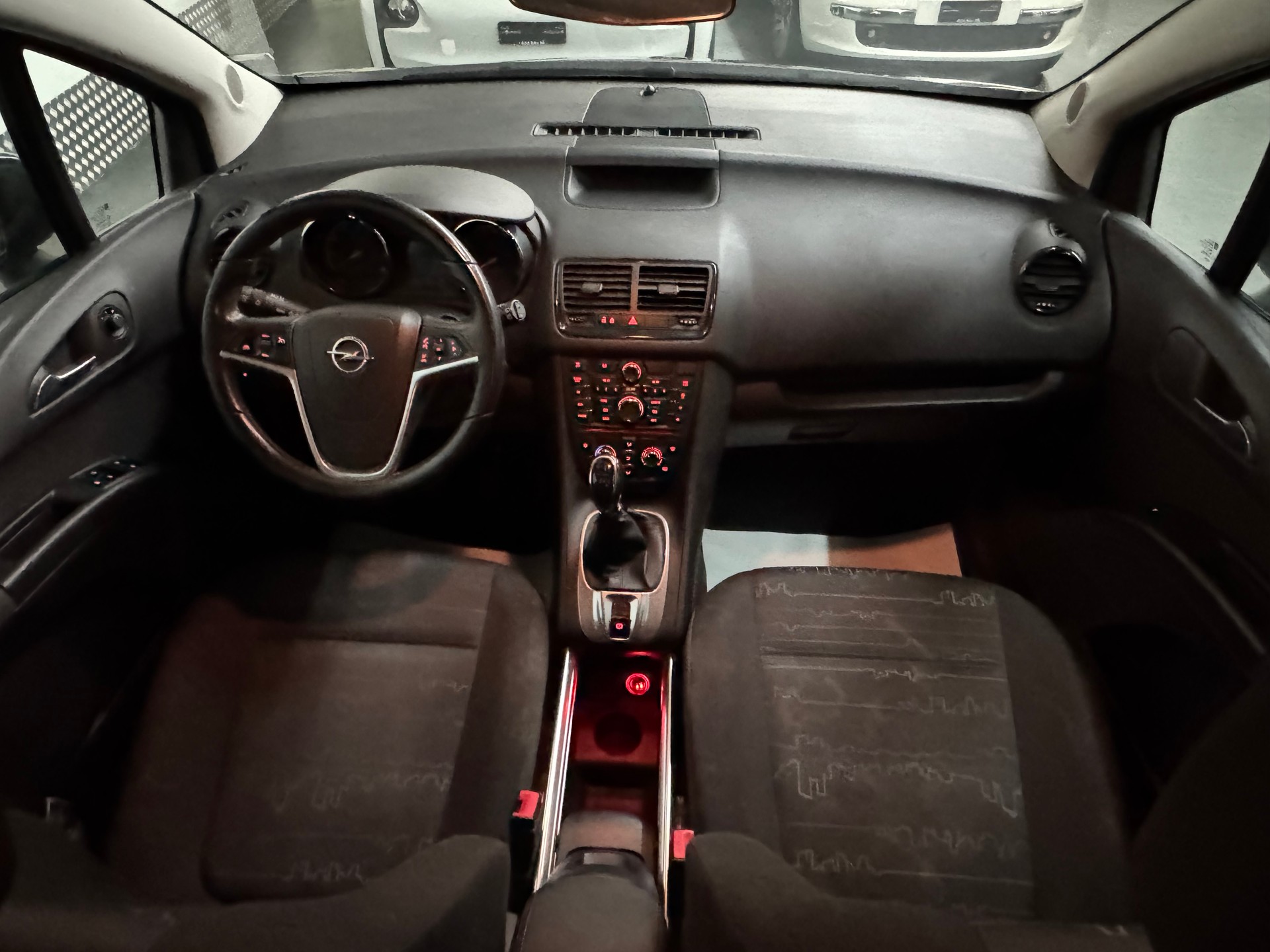 OPEL Meriva 1.4 Turbo Enjoy-image-12