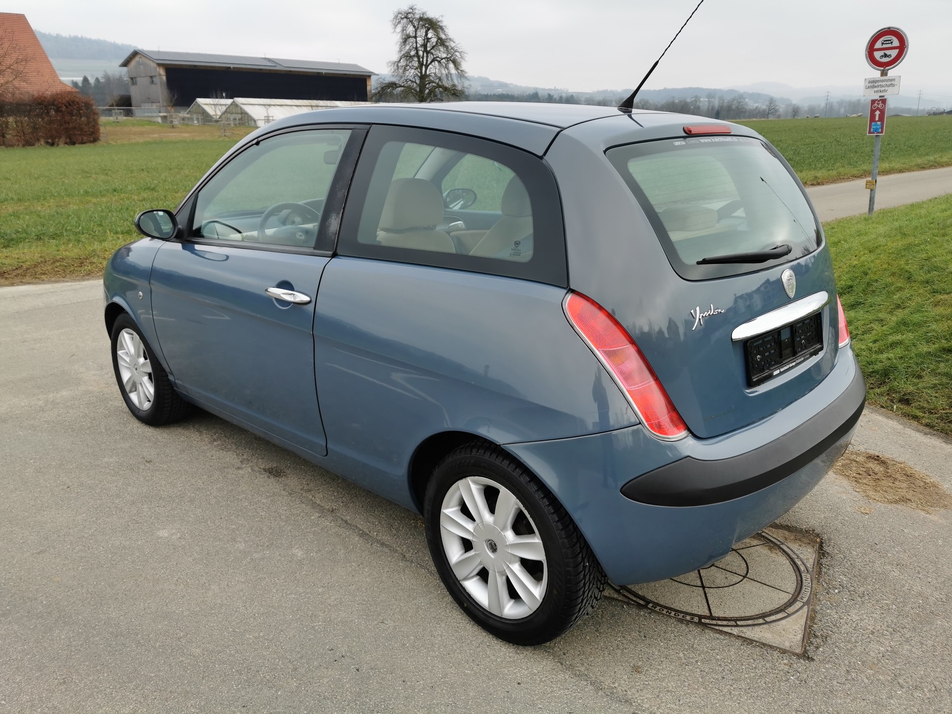 LANCIA Ypsilon 1.4 16V Platino-image-2