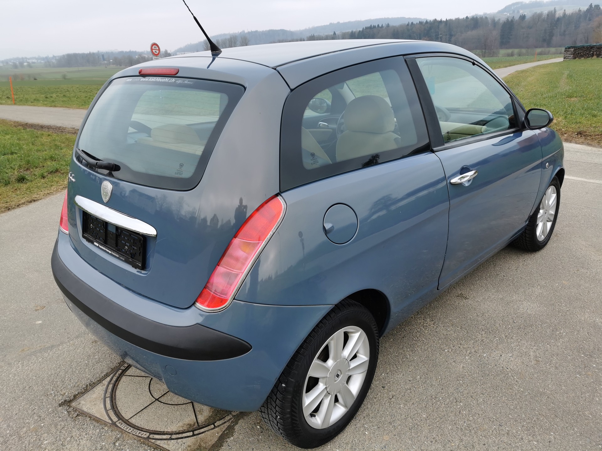 LANCIA Ypsilon 1.4 16V Platino-image-3