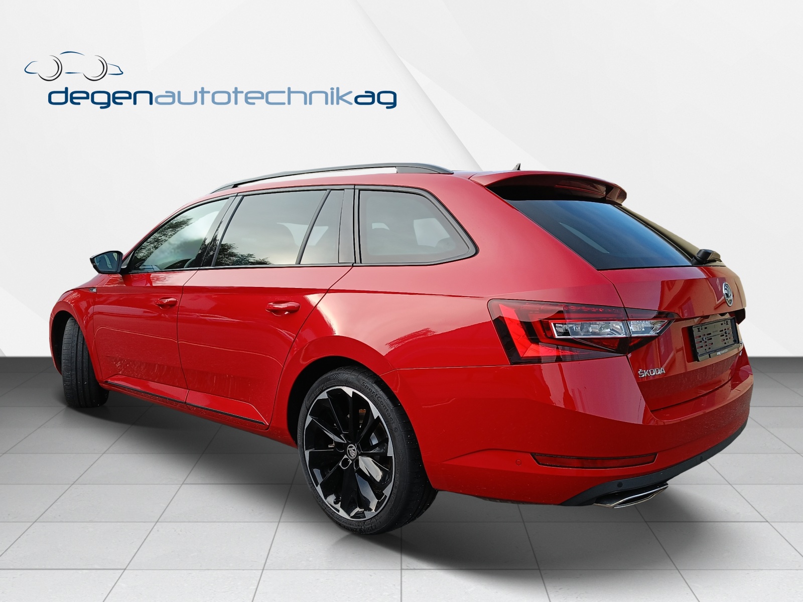 SKODA Superb Combi 2.0 TSI SportLine+ DSG 4x4-image-1
