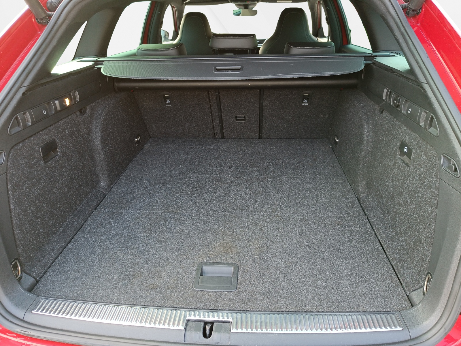 SKODA Superb Combi 2.0 TSI SportLine+ DSG 4x4-image-12