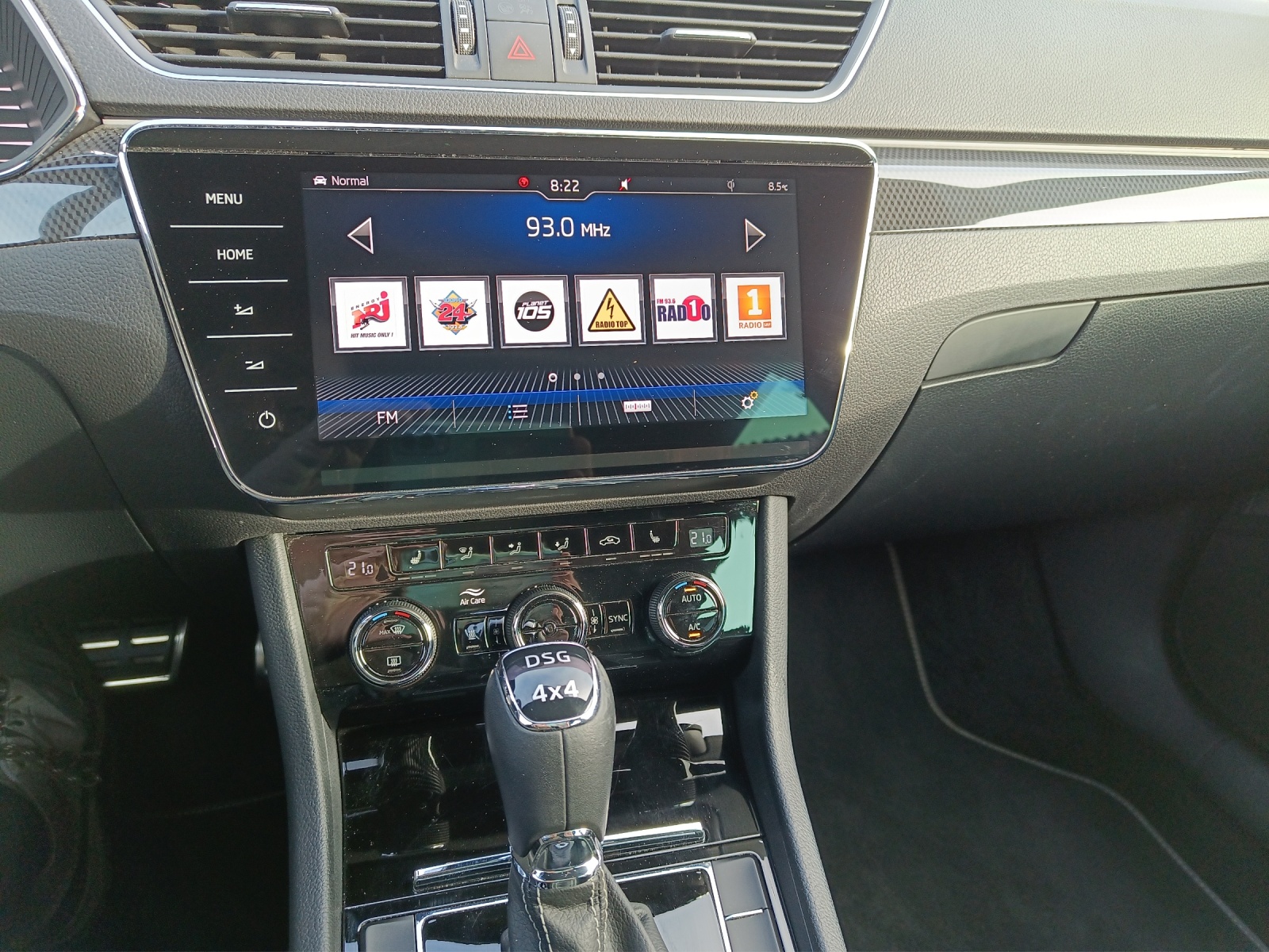 SKODA Superb Combi 2.0 TSI SportLine+ DSG 4x4-image-8