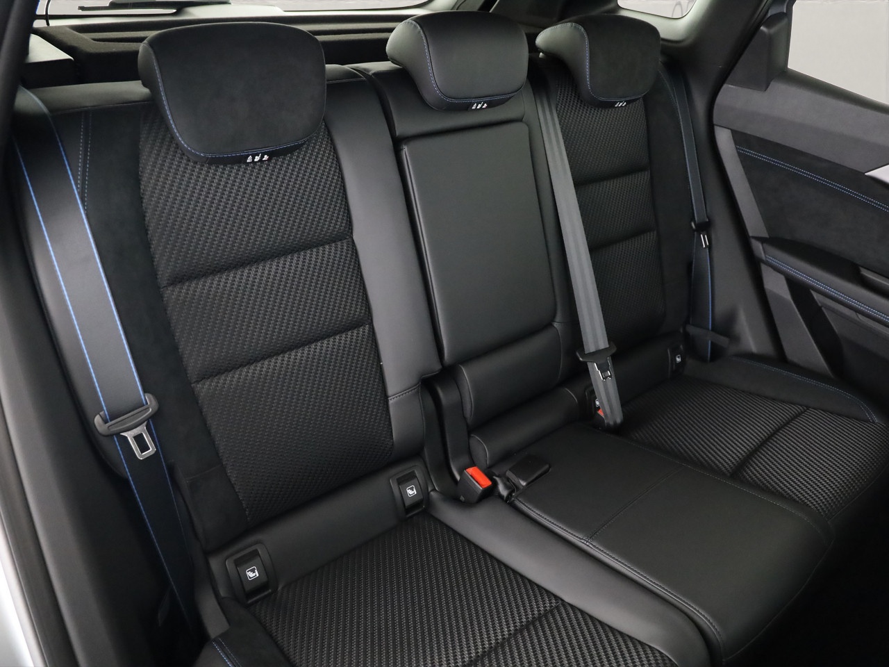 RENAULT Austral 1.2 E-Tech esprit Alpine-image-7