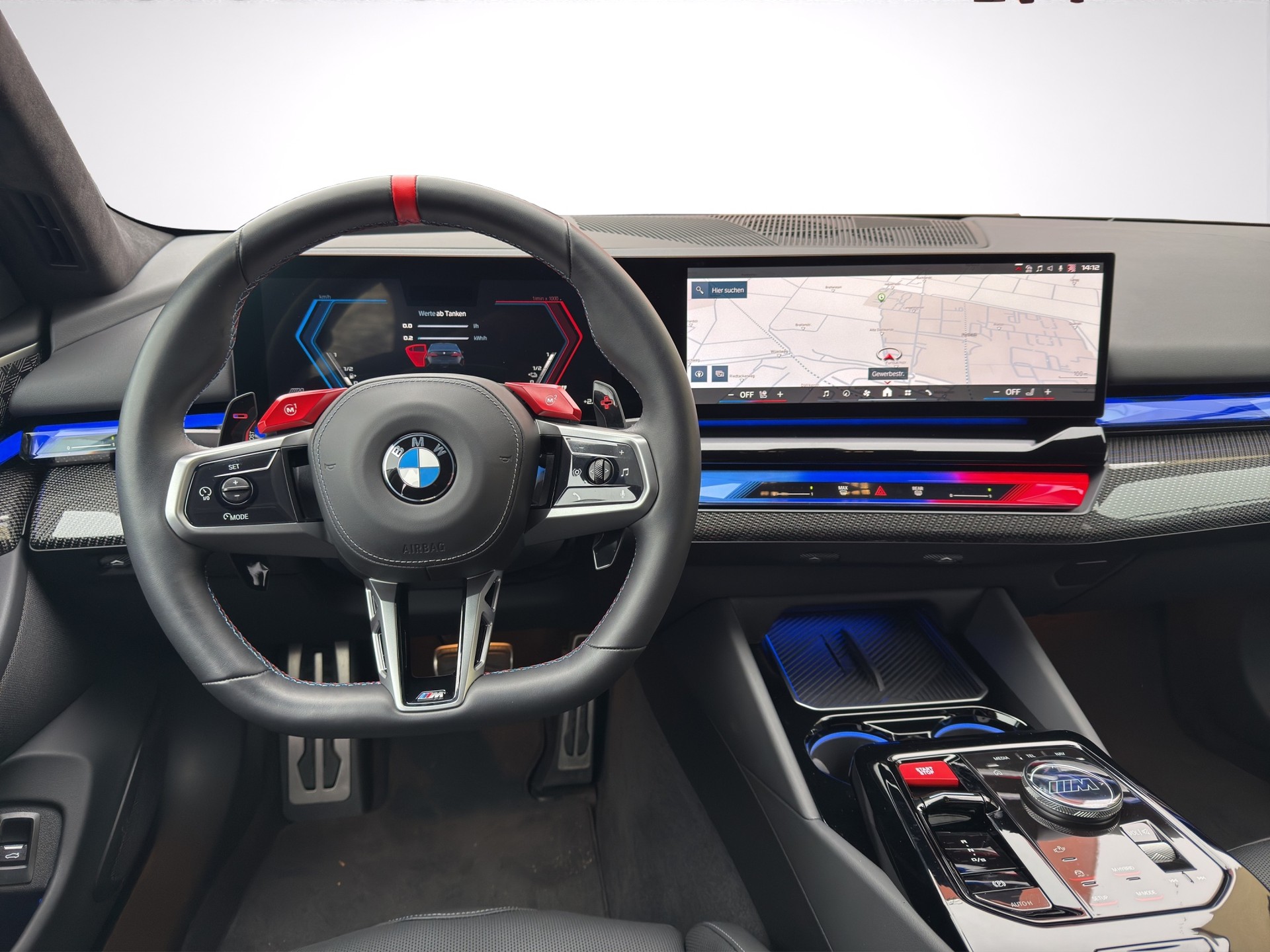 BMW M5 xDrive-image-12