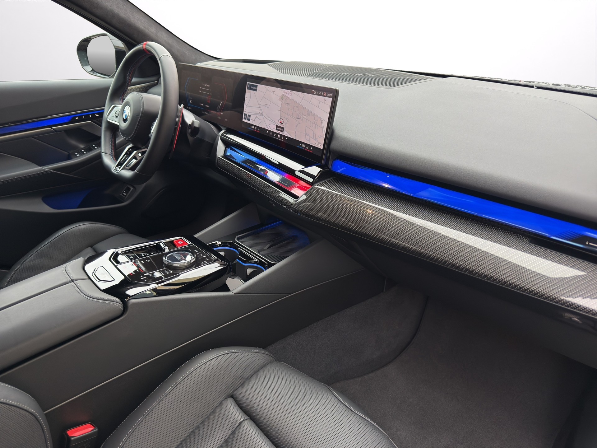 BMW M5 xDrive-image-13