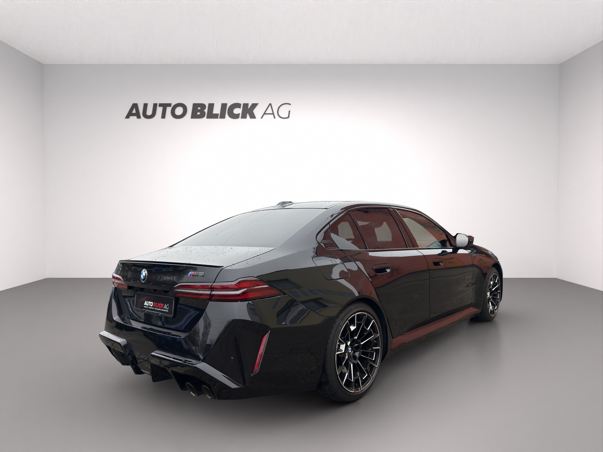 BMW M5 xDrive-image-6