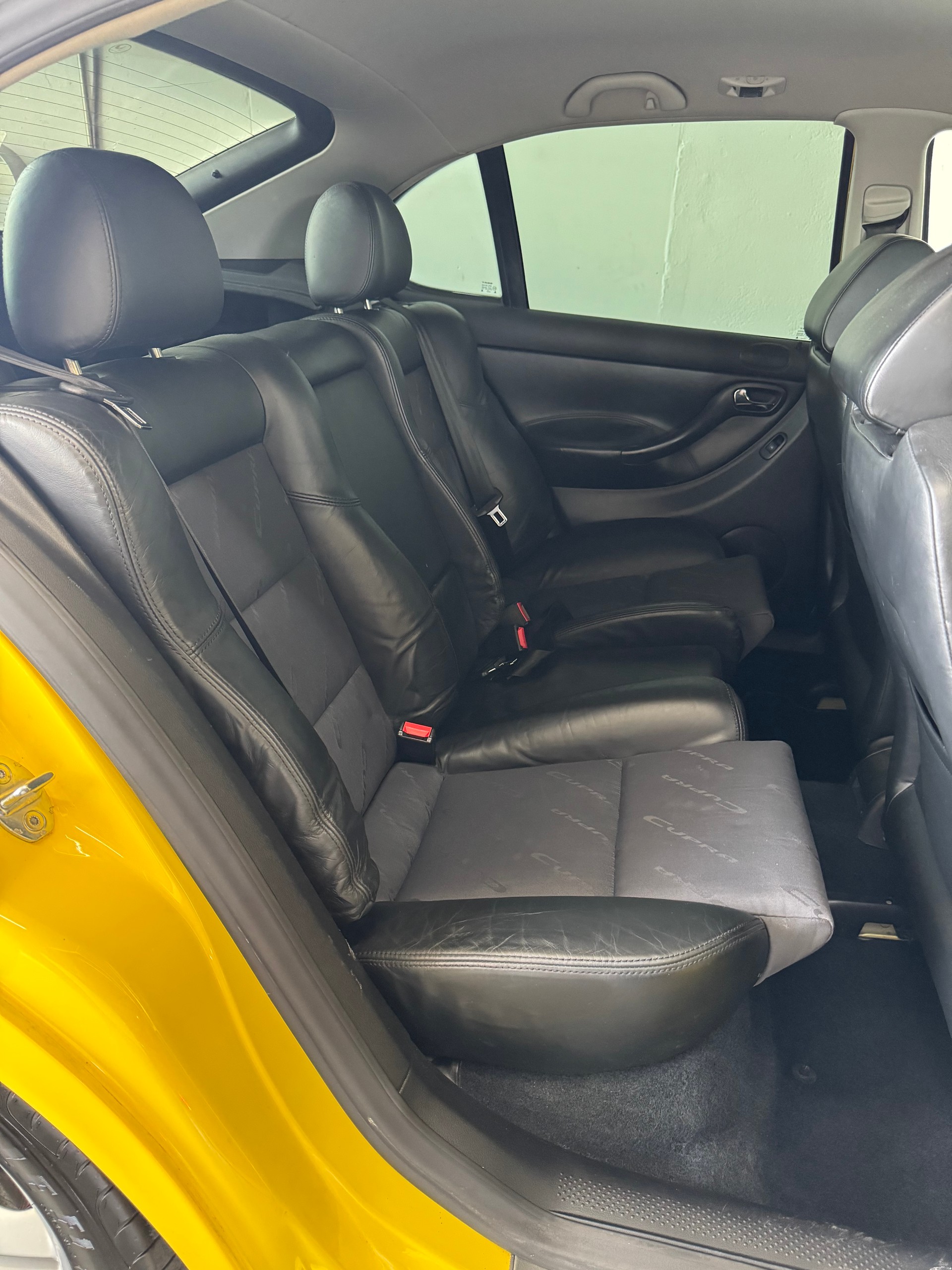 SEAT Leon 2.8 Cupra 4-image-23