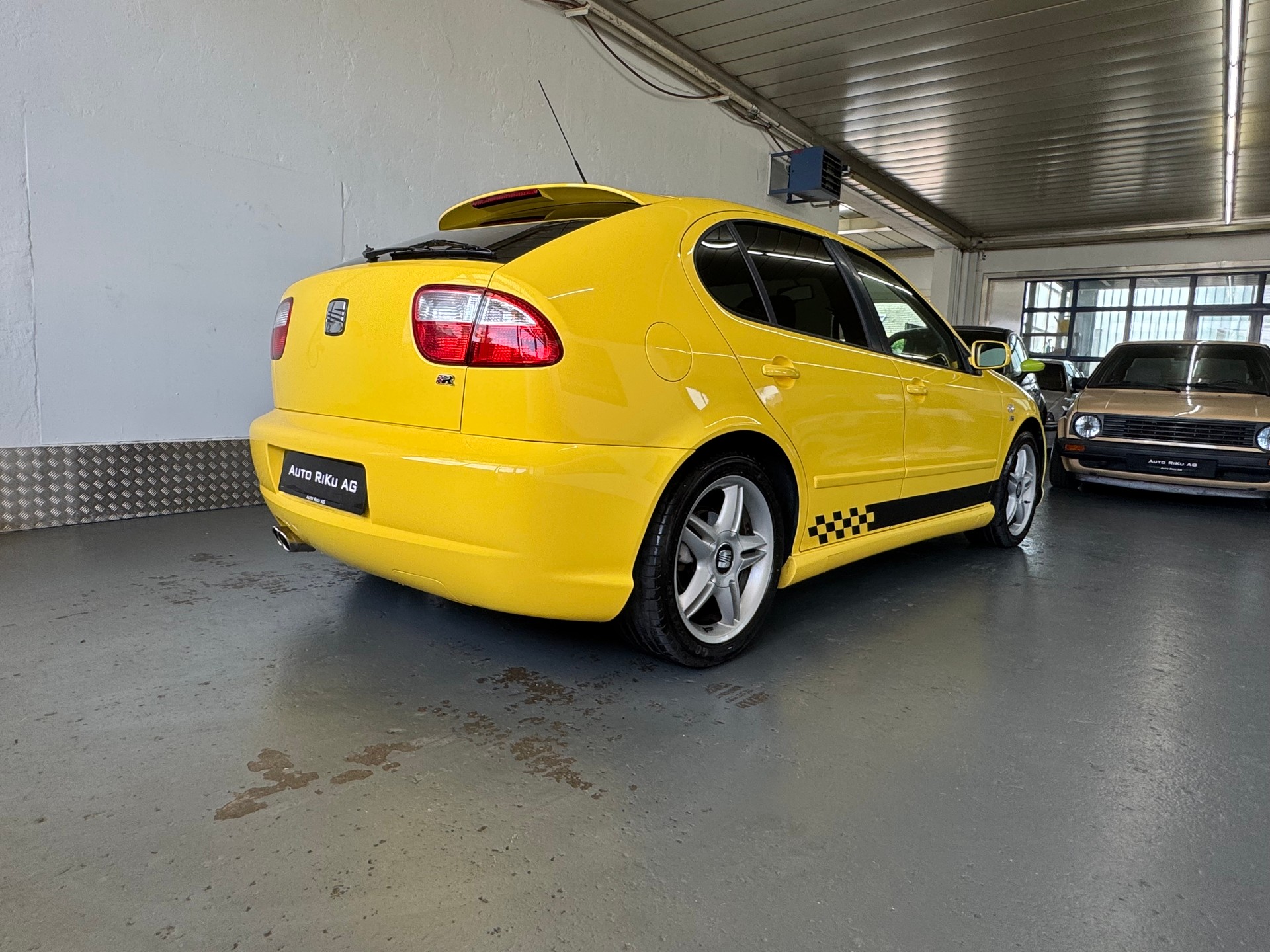 SEAT Leon 2.8 Cupra 4-image-10