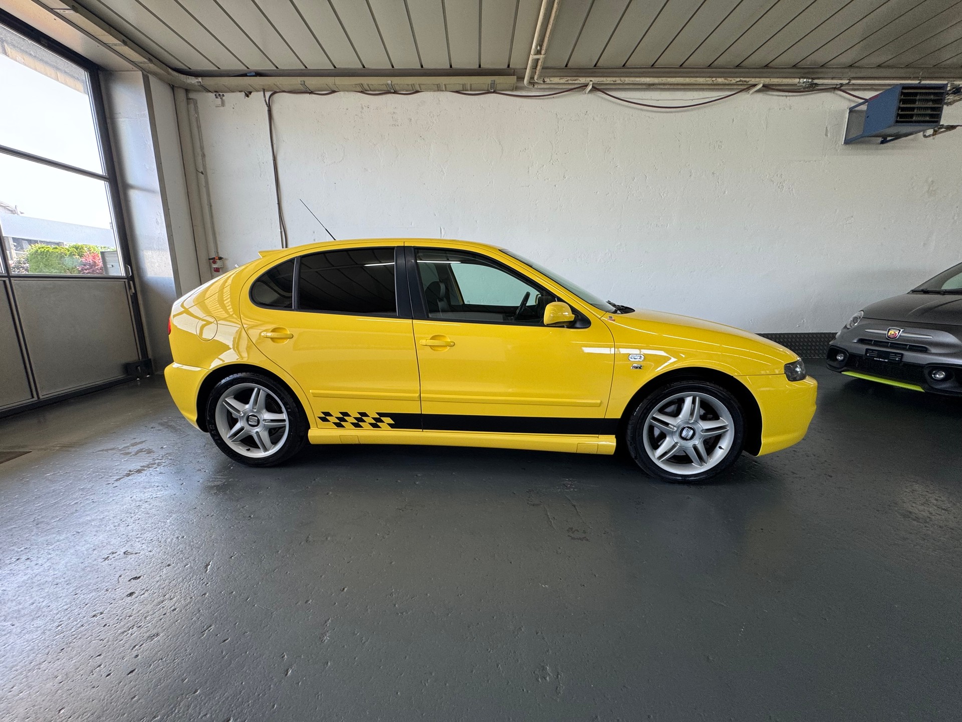SEAT Leon 2.8 Cupra 4-image-8