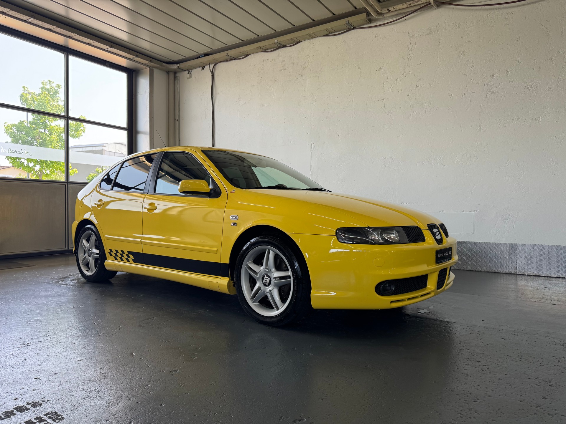 SEAT Leon 2.8 Cupra 4-image-1