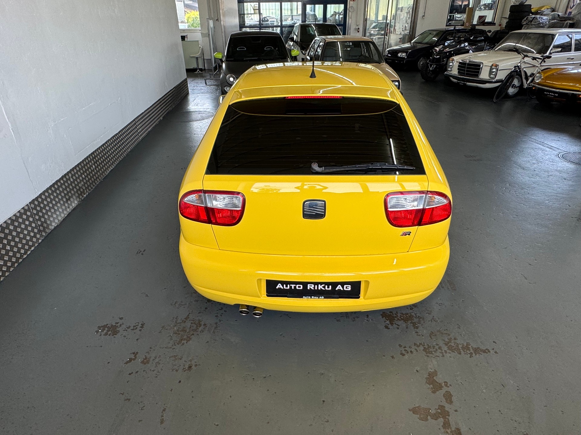 SEAT Leon 2.8 Cupra 4-image-11