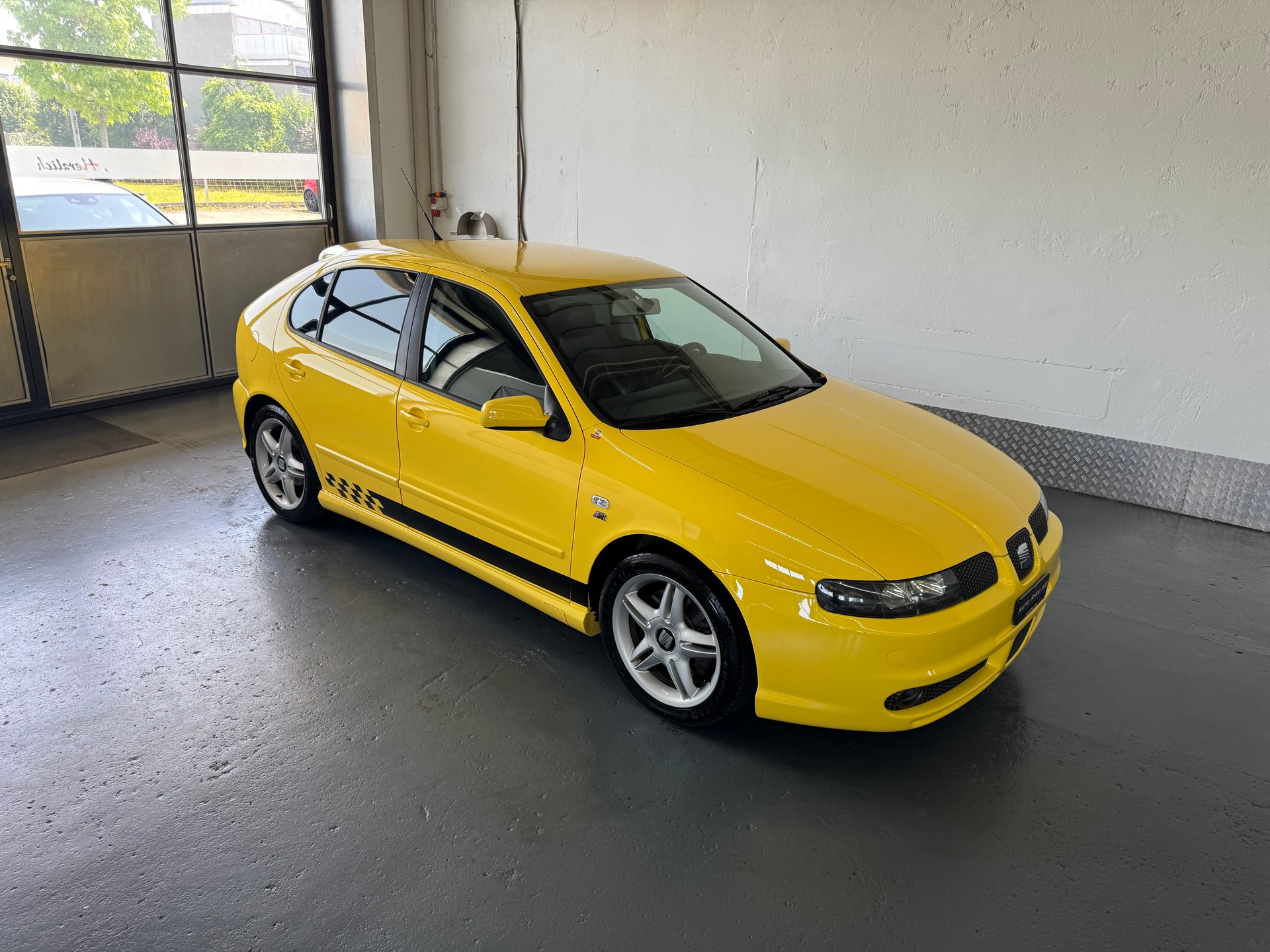 SEAT Leon 2.8 Cupra 4-image-0