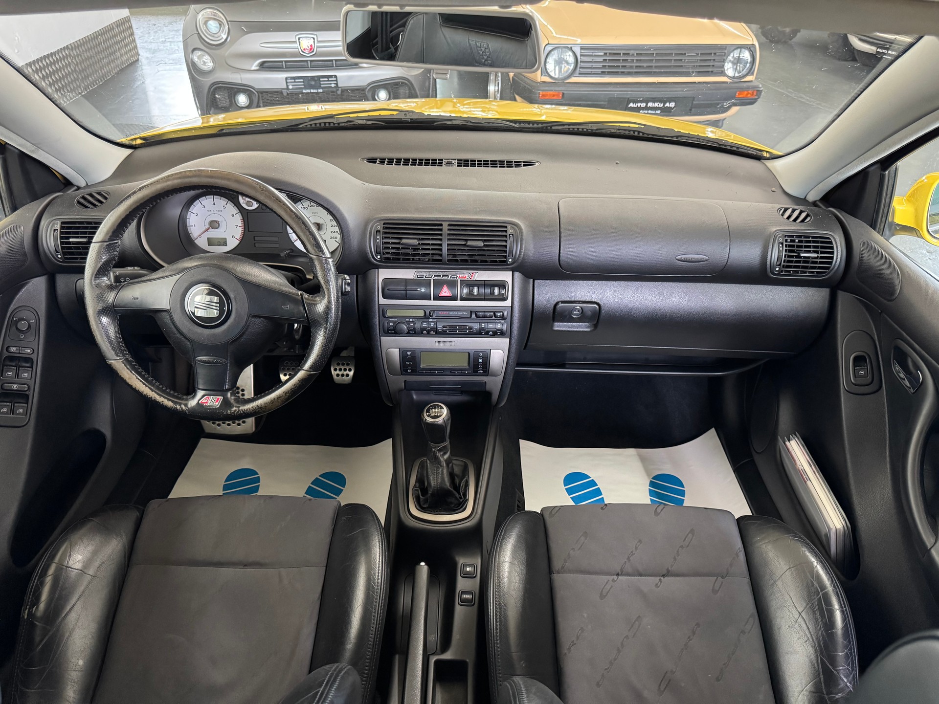 SEAT Leon 2.8 Cupra 4-image-17