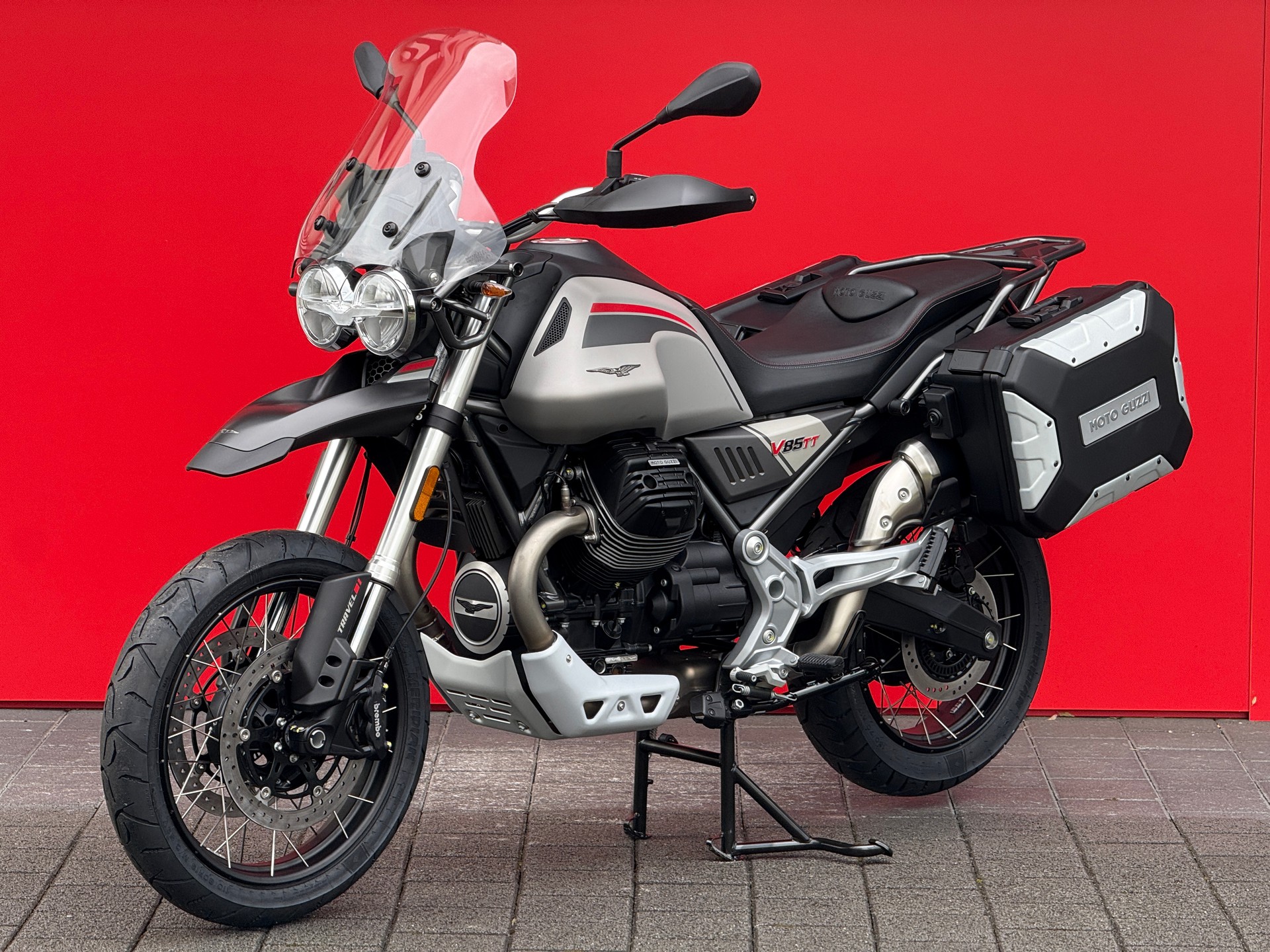 MOTO GUZZI V85 TT Travel Pack (35kW)-showroom-element-2