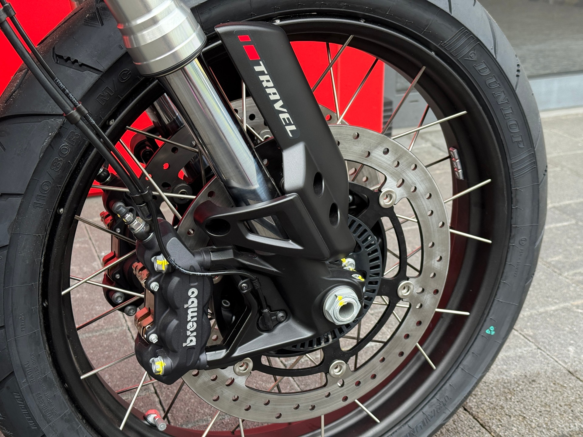 MOTO GUZZI V85 TT Travel Pack (35kW)-image-9