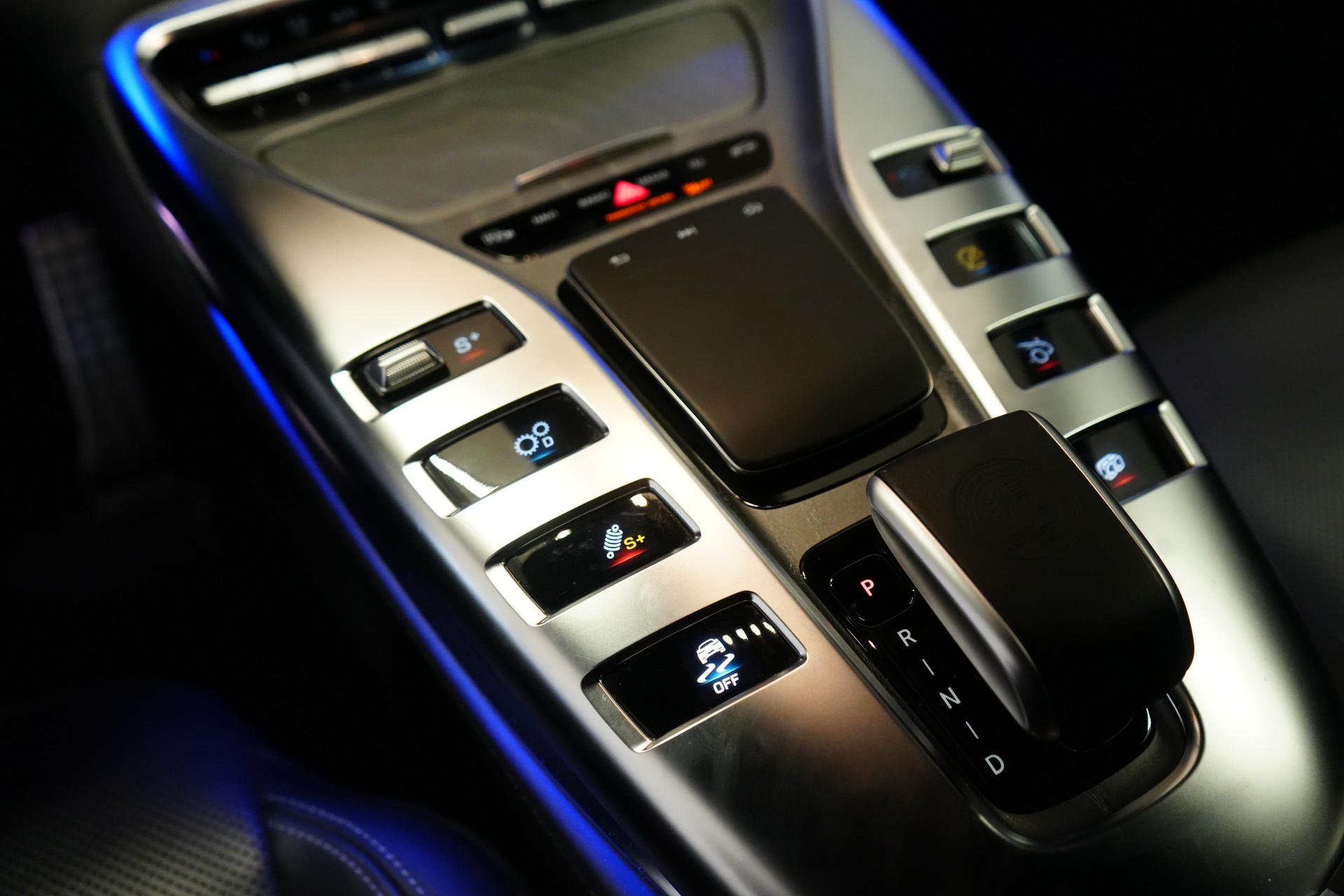 MERCEDES-BENZ AMG GT 4 63 S 4Matic+ Speedshift MCT-image-19