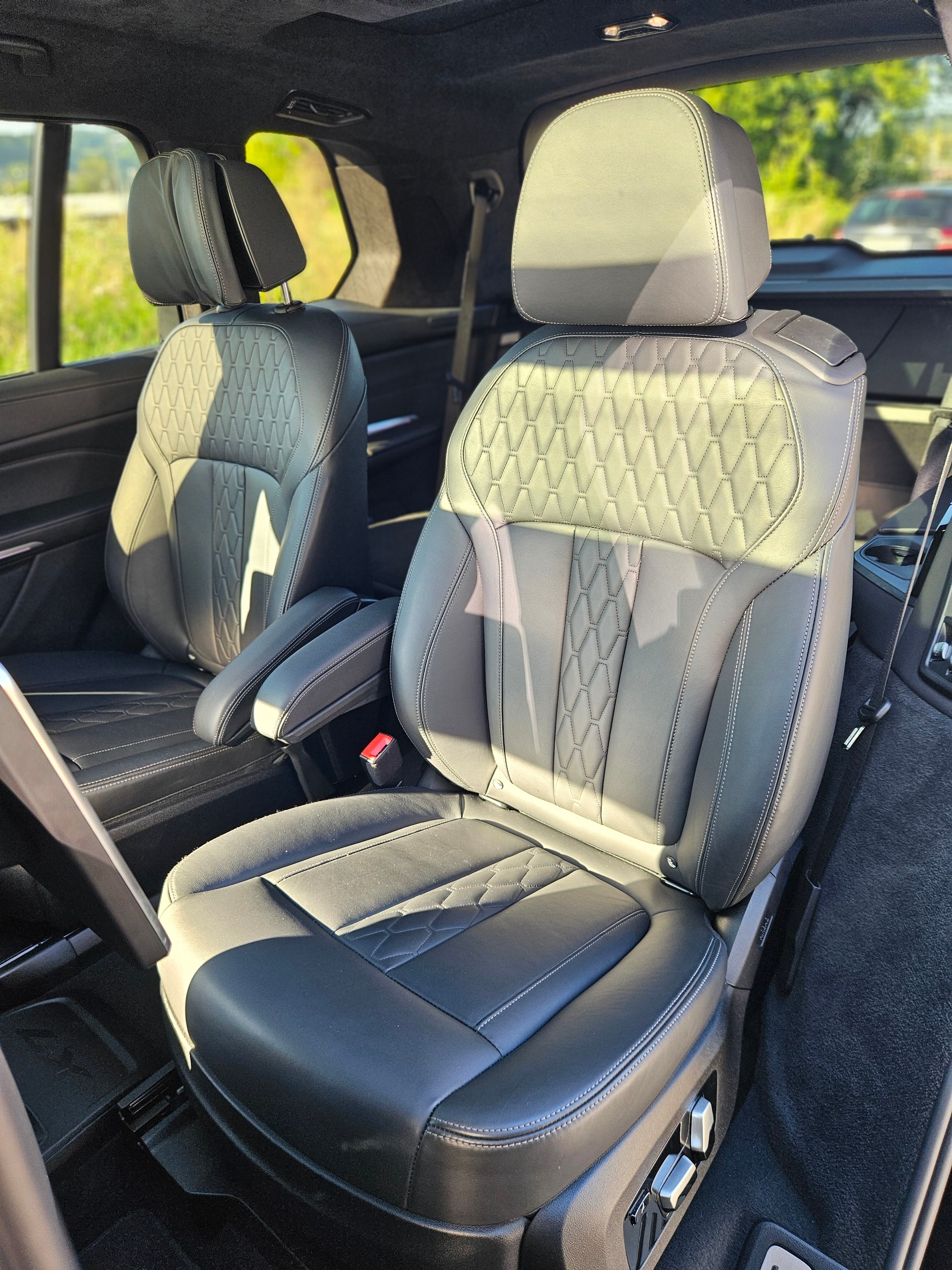 BMW X7 xDrive M50i Steptronic-image-9