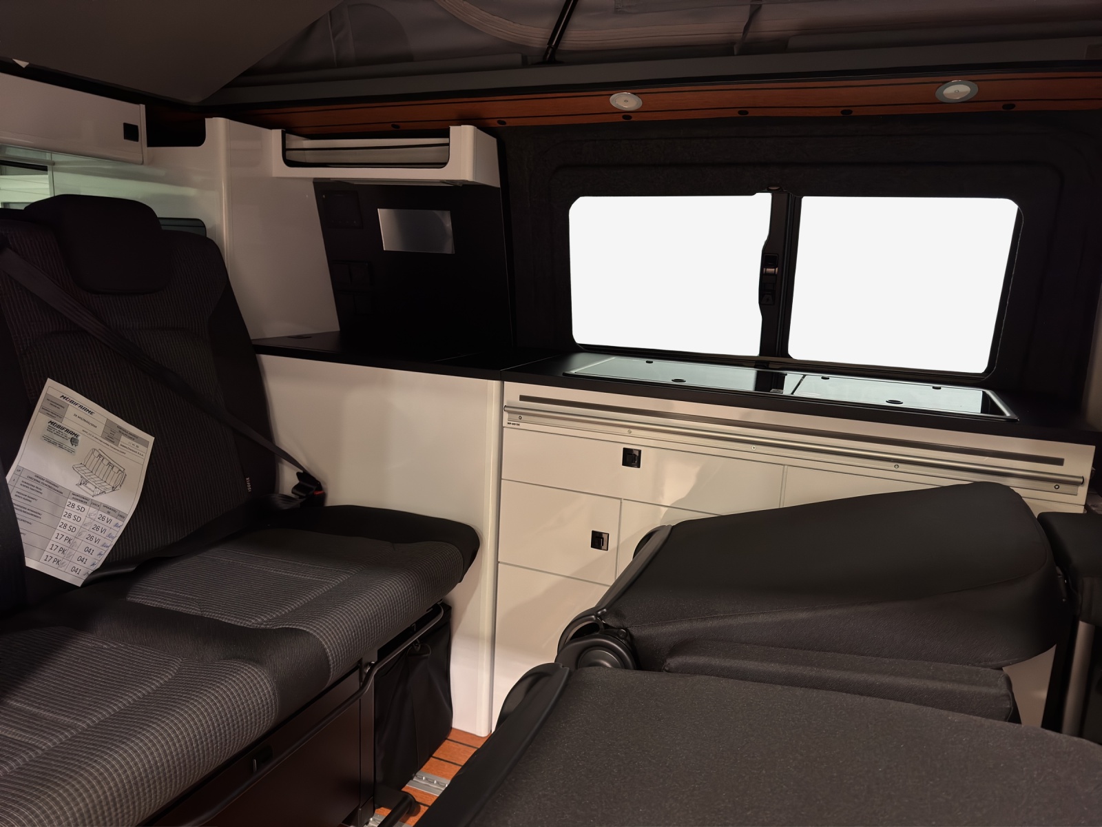 VW Envia-image-8