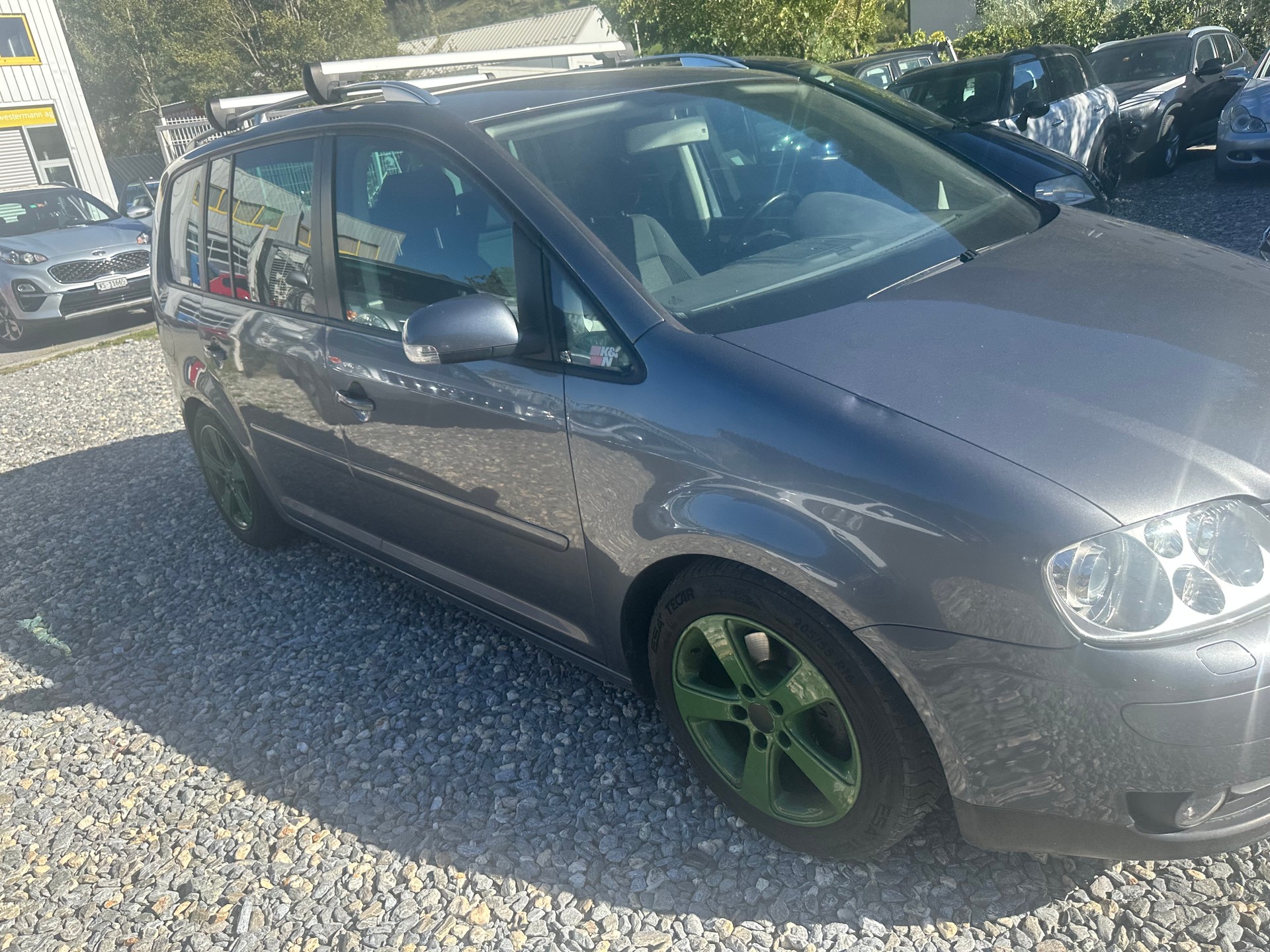 VW Touran 2.0 TDI Trendline-image-1