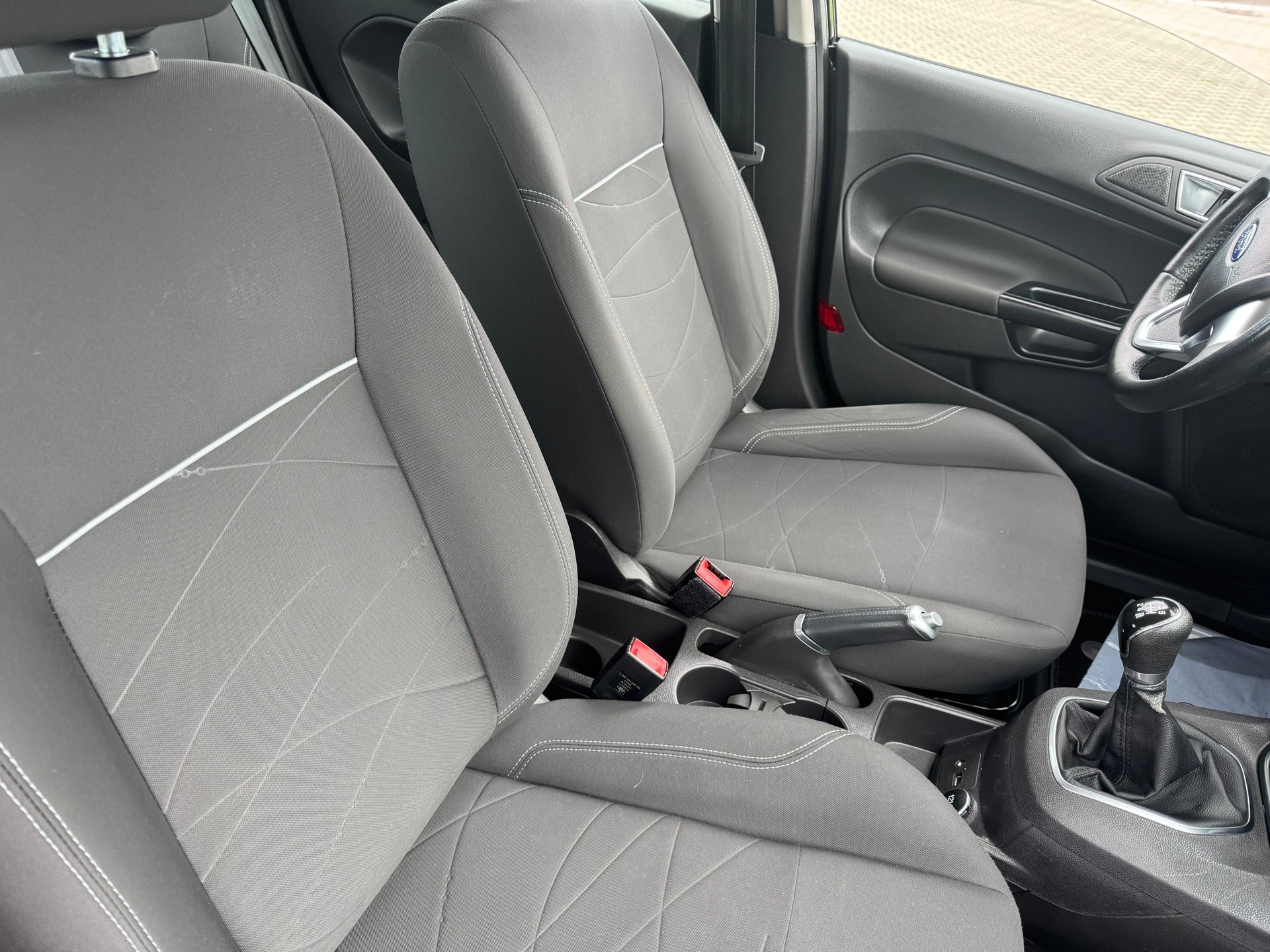 FORD Fiesta 1.0 SCTi Trend-image-4
