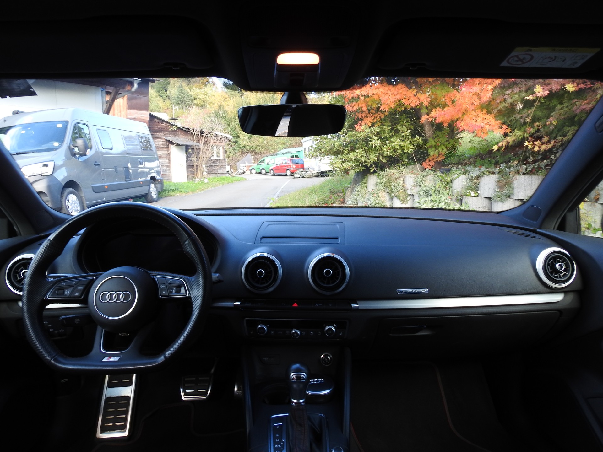 AUDI S3 Sportback 2.0 TFSI quattro S-tronic-image-16