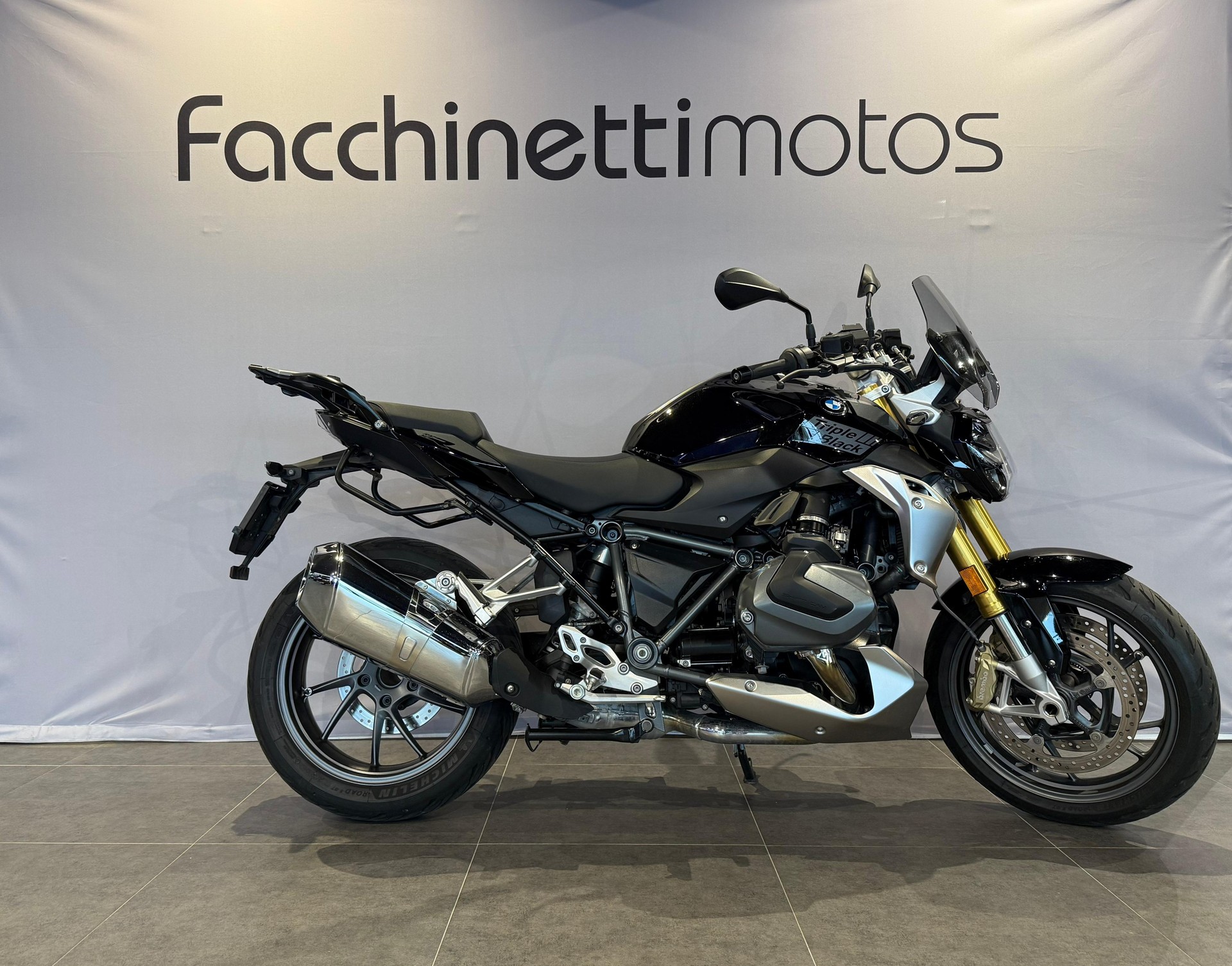BMW R 1250 R-showroom-element-1