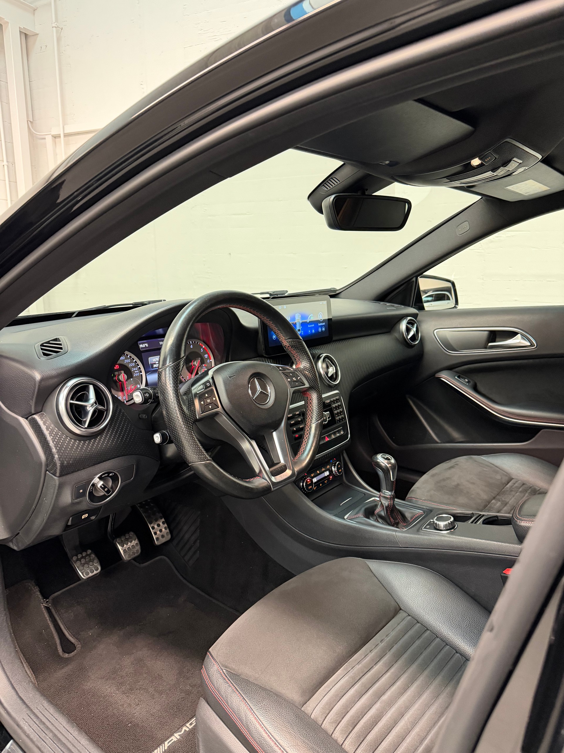 MERCEDES-BENZ A 200 CDI ( A45 AMG Bodykit ) AMG Line Ab MFK & ab Service 8-fach bereift-image-13