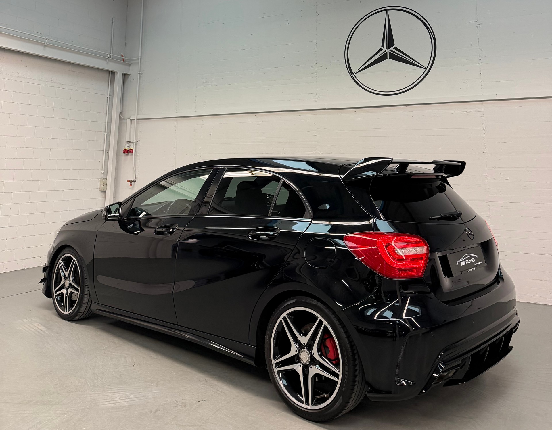 MERCEDES-BENZ A 200 CDI ( A45 AMG Bodykit ) AMG Line Ab MFK & ab Service 8-fach bereift-image-6