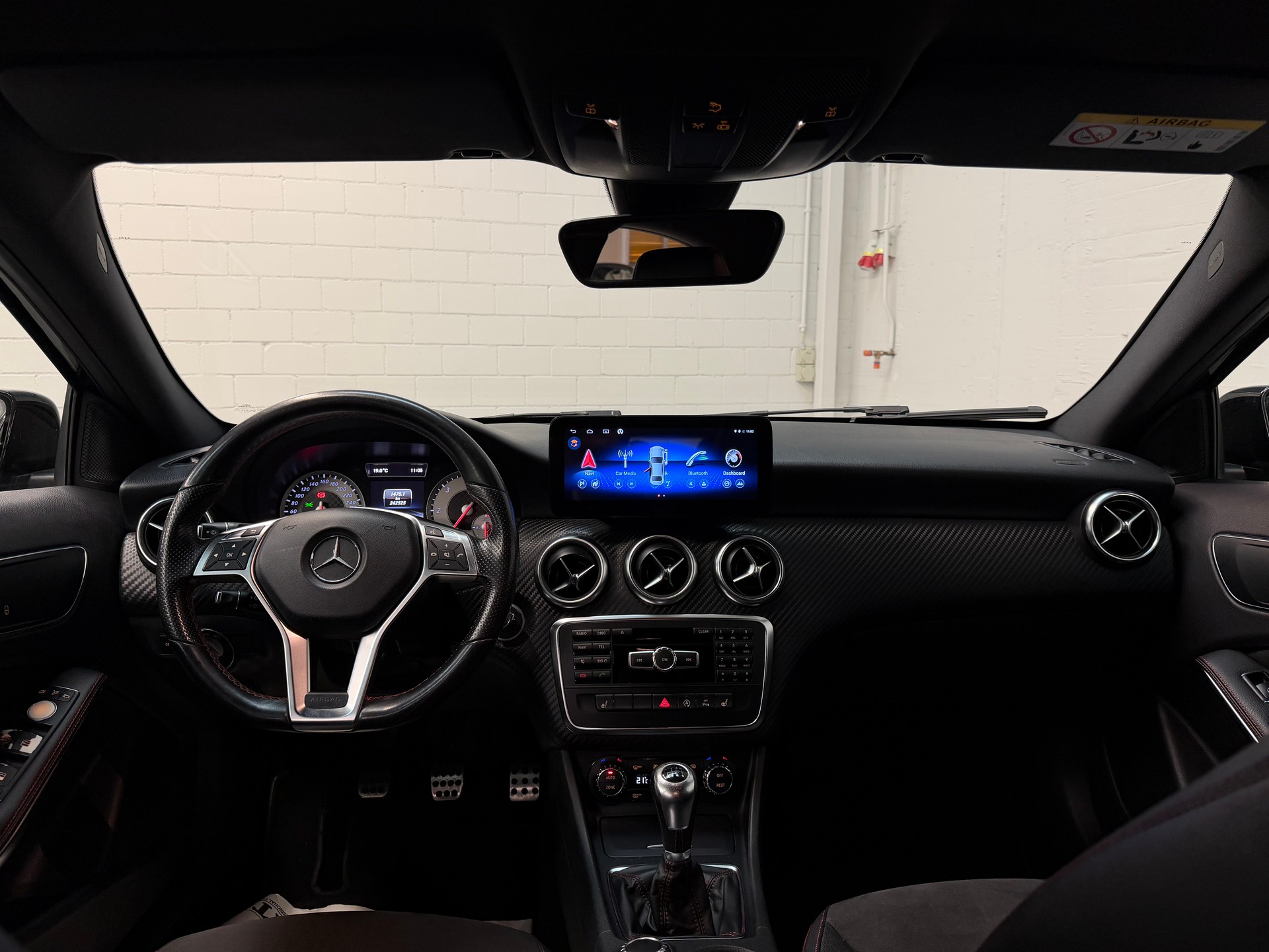 MERCEDES-BENZ A 200 CDI ( A45 AMG Bodykit ) AMG Line Ab MFK & ab Service 8-fach bereift-image-11