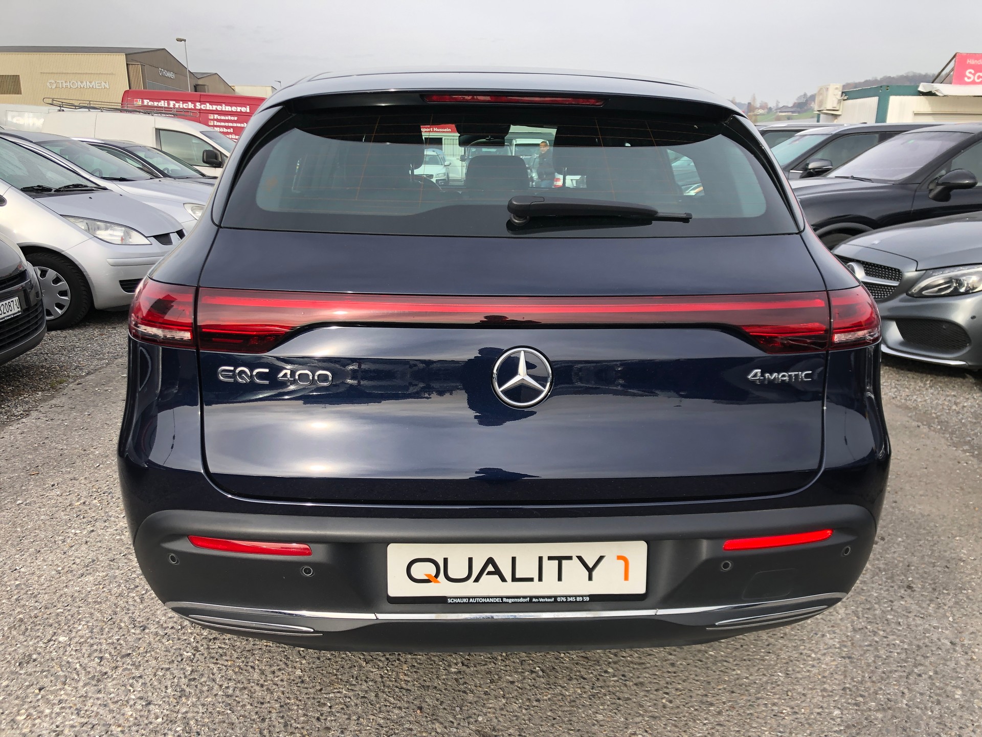 MERCEDES-BENZ EQC 400 4Matic EQ Star-image-4