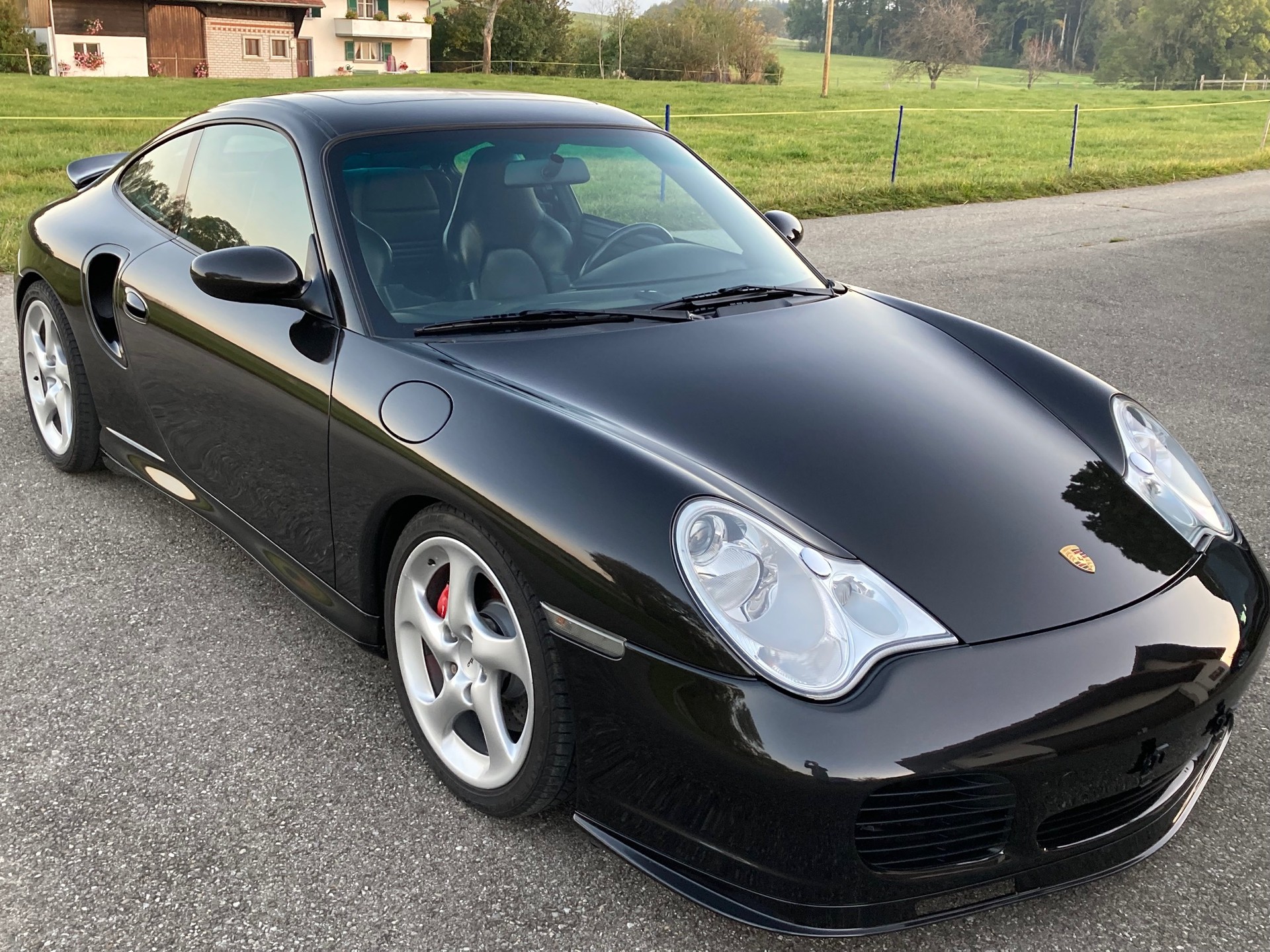 PORSCHE 911 Turbo-image-2