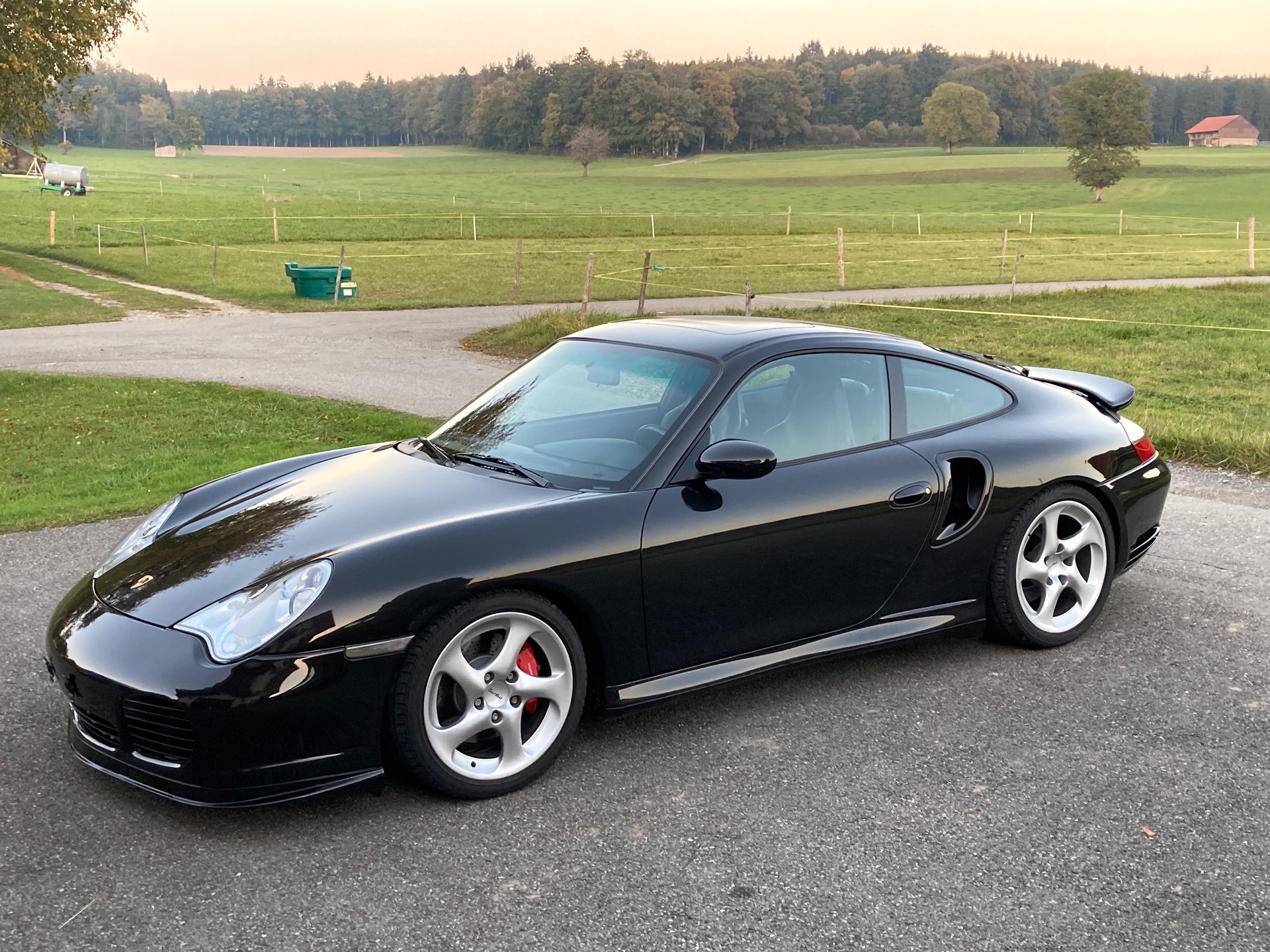 PORSCHE 911 Turbo