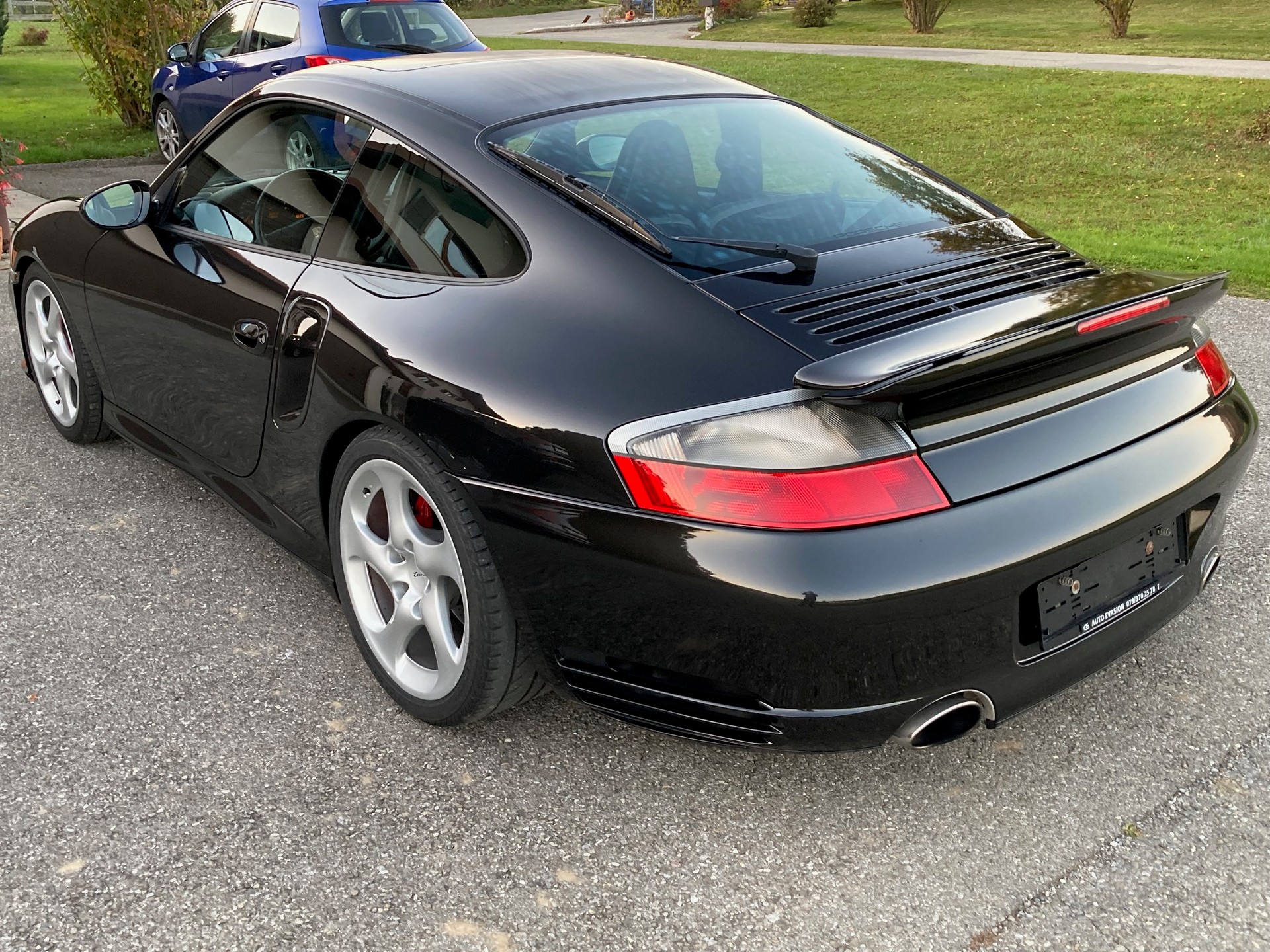 PORSCHE 911 Turbo-image-1