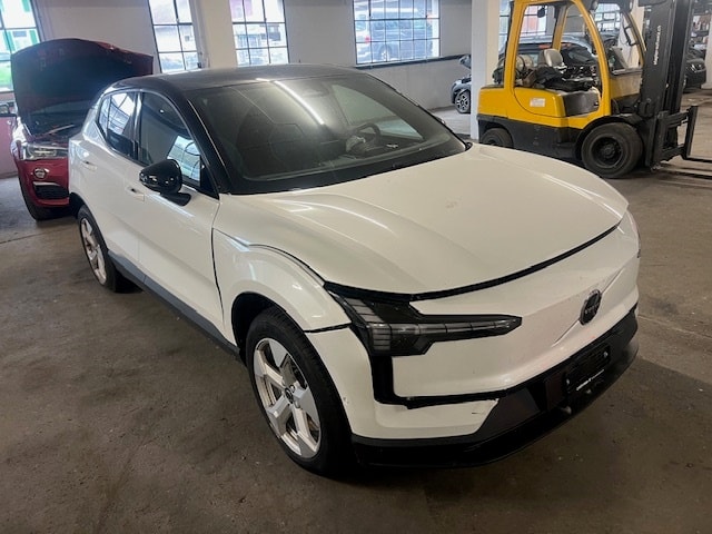 VOLVO EX30 E60 69kWh Twin Ultra-image-9
