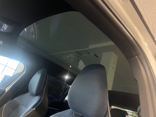 VOLVO EX30 E60 69kWh Twin Ultra-image-14