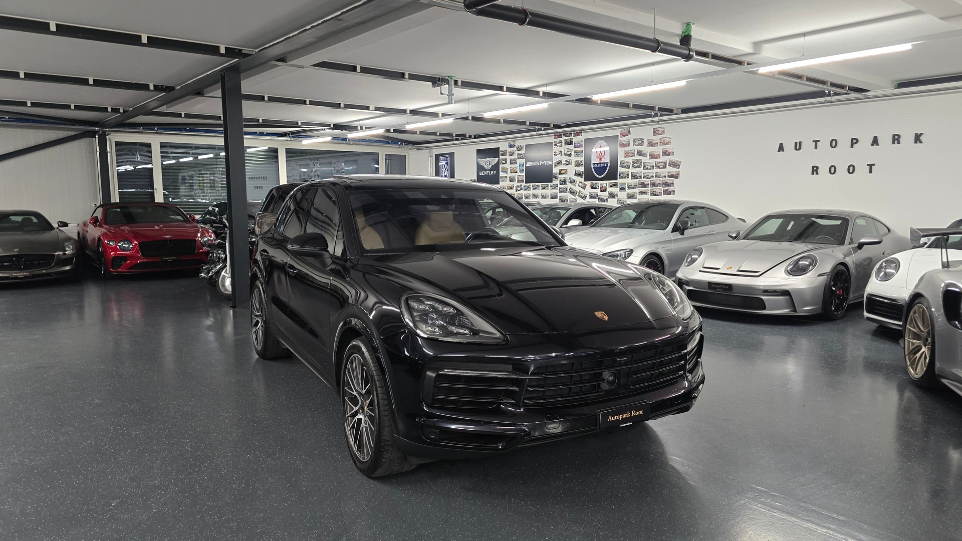 PORSCHE Cayenne S-image-1