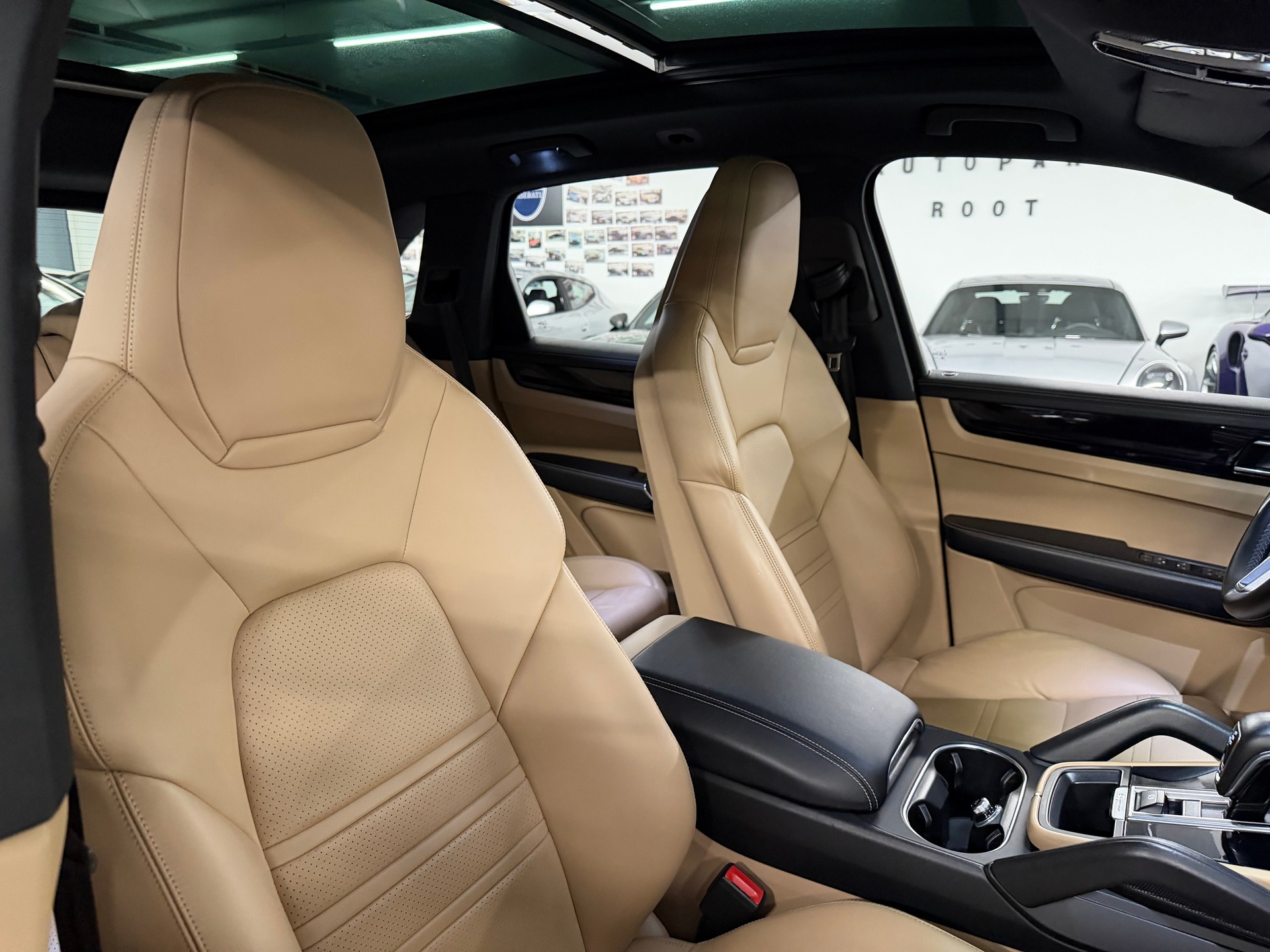 PORSCHE Cayenne S-image-16