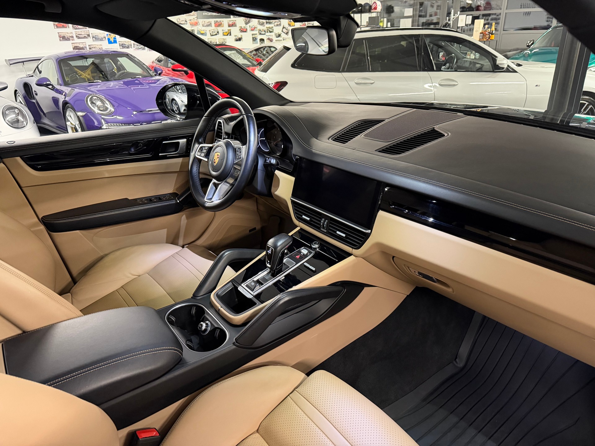 PORSCHE Cayenne S-image-15