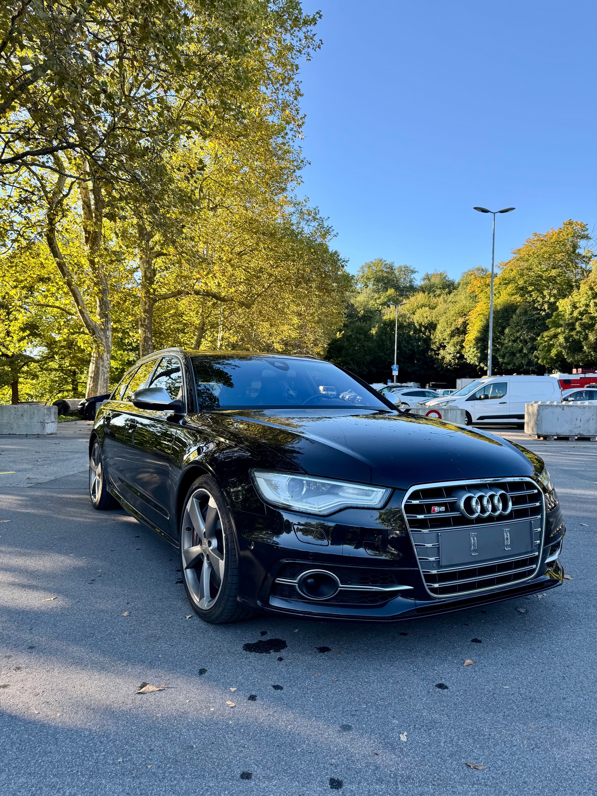 AUDI S6 Avant 4.0 TFSI V8 quattro S-tronic-image-1