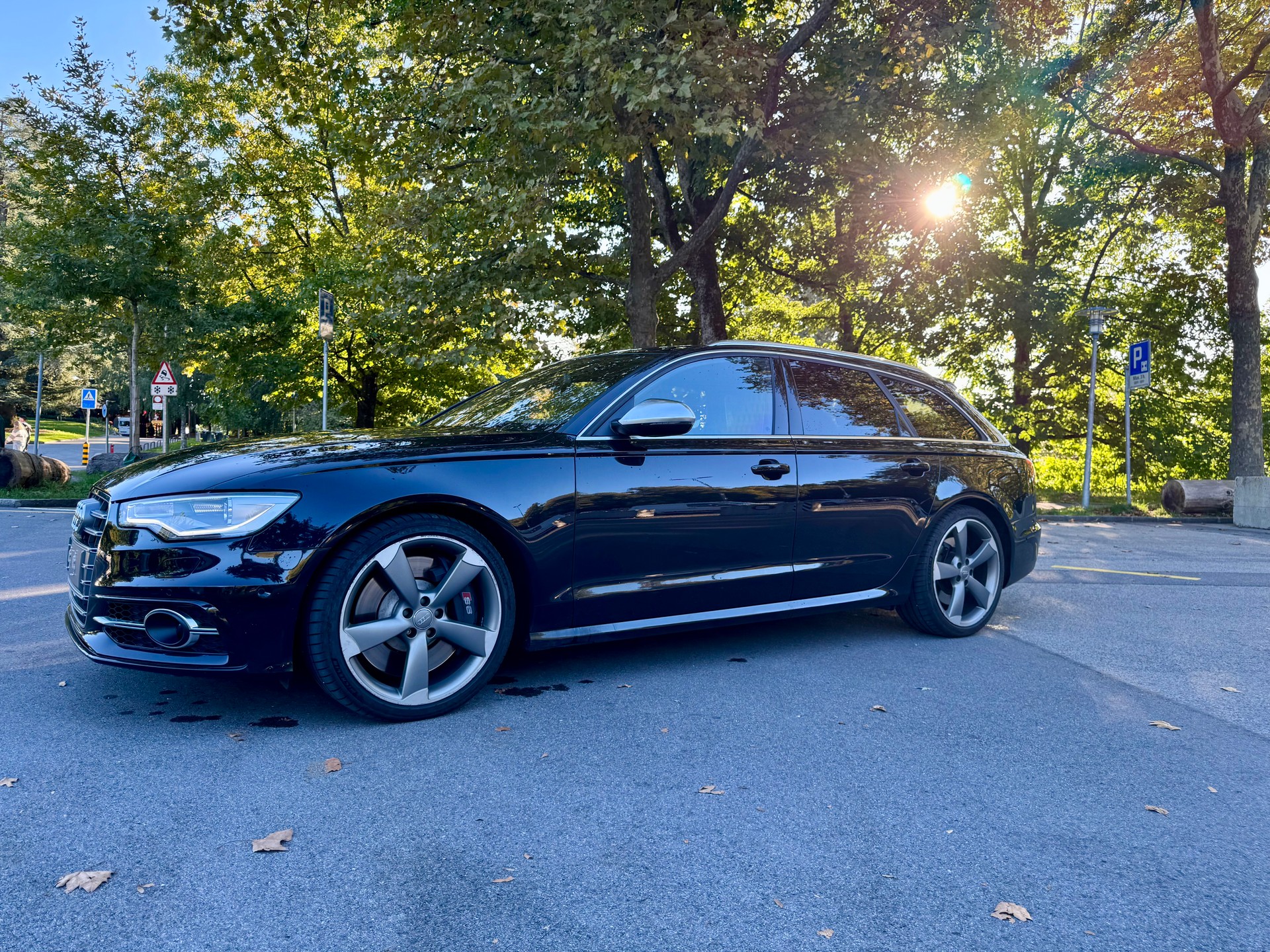 AUDI S6 Avant 4.0 TFSI V8 quattro S-tronic-image-4
