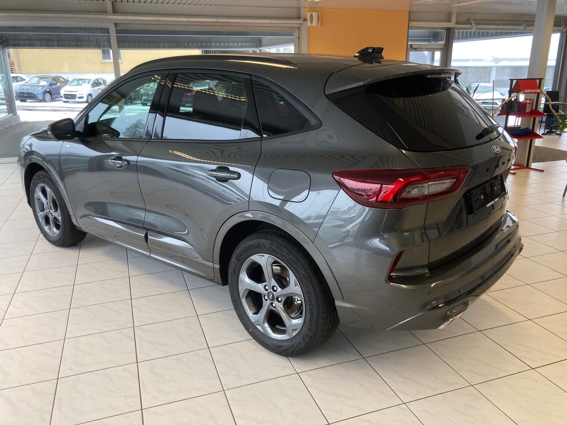 FORD Kuga 2.5 FHEV ST-Line 4WD-image-5