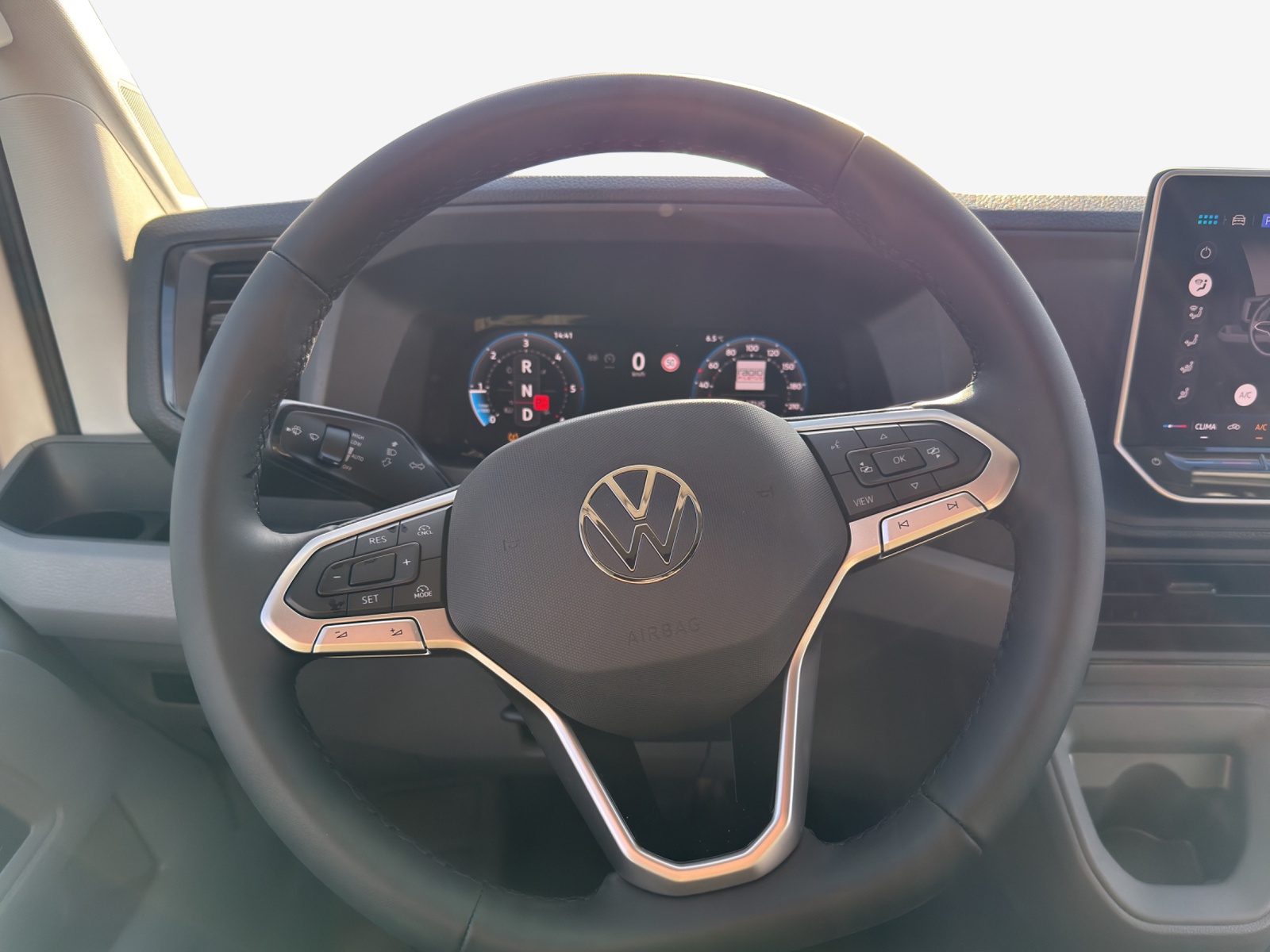 VW Crafter 35 2.0 BiTDI Entry L3 A-image-15