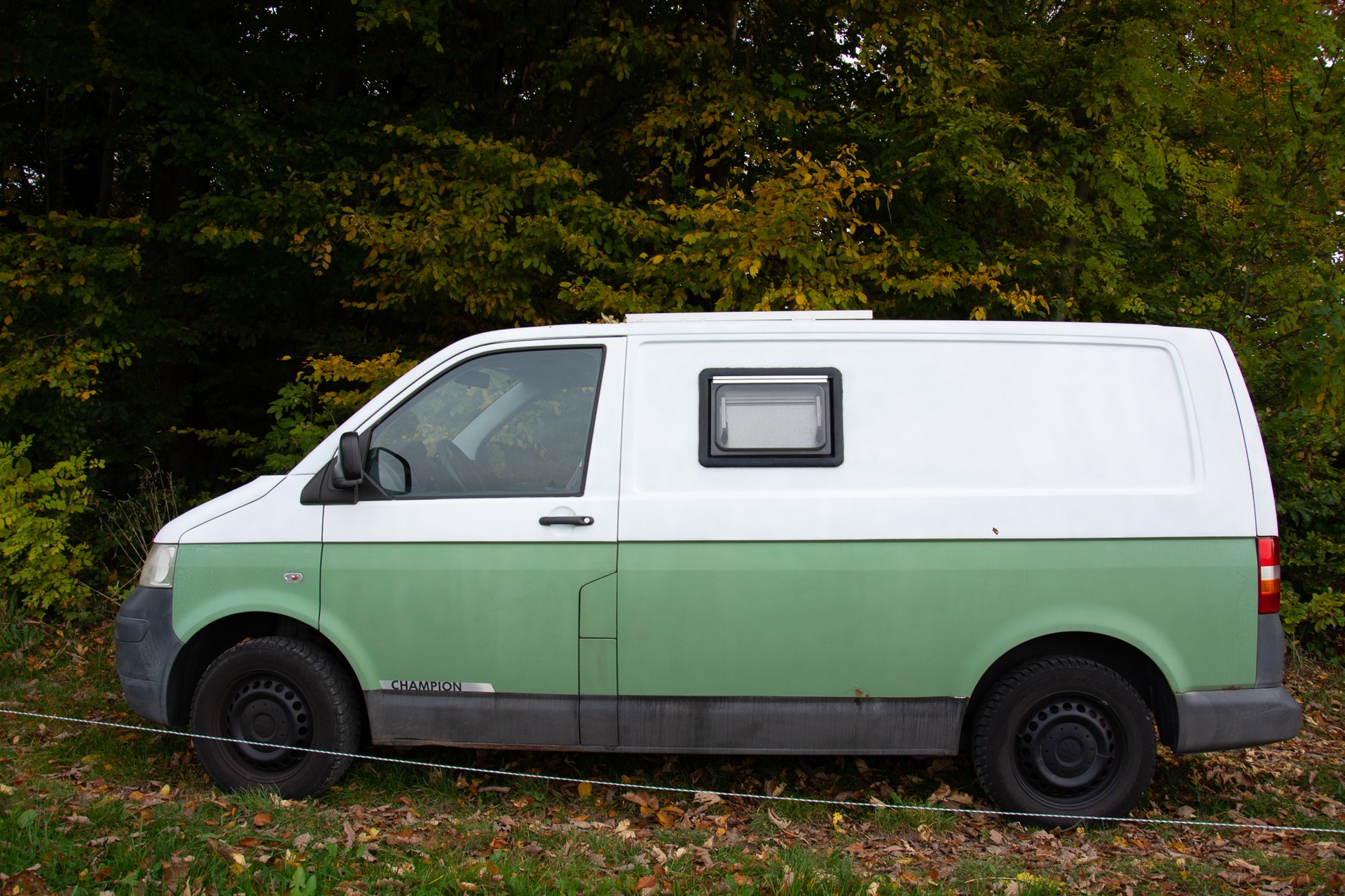 VW T5 1.9 TDI PD Champion-image-0