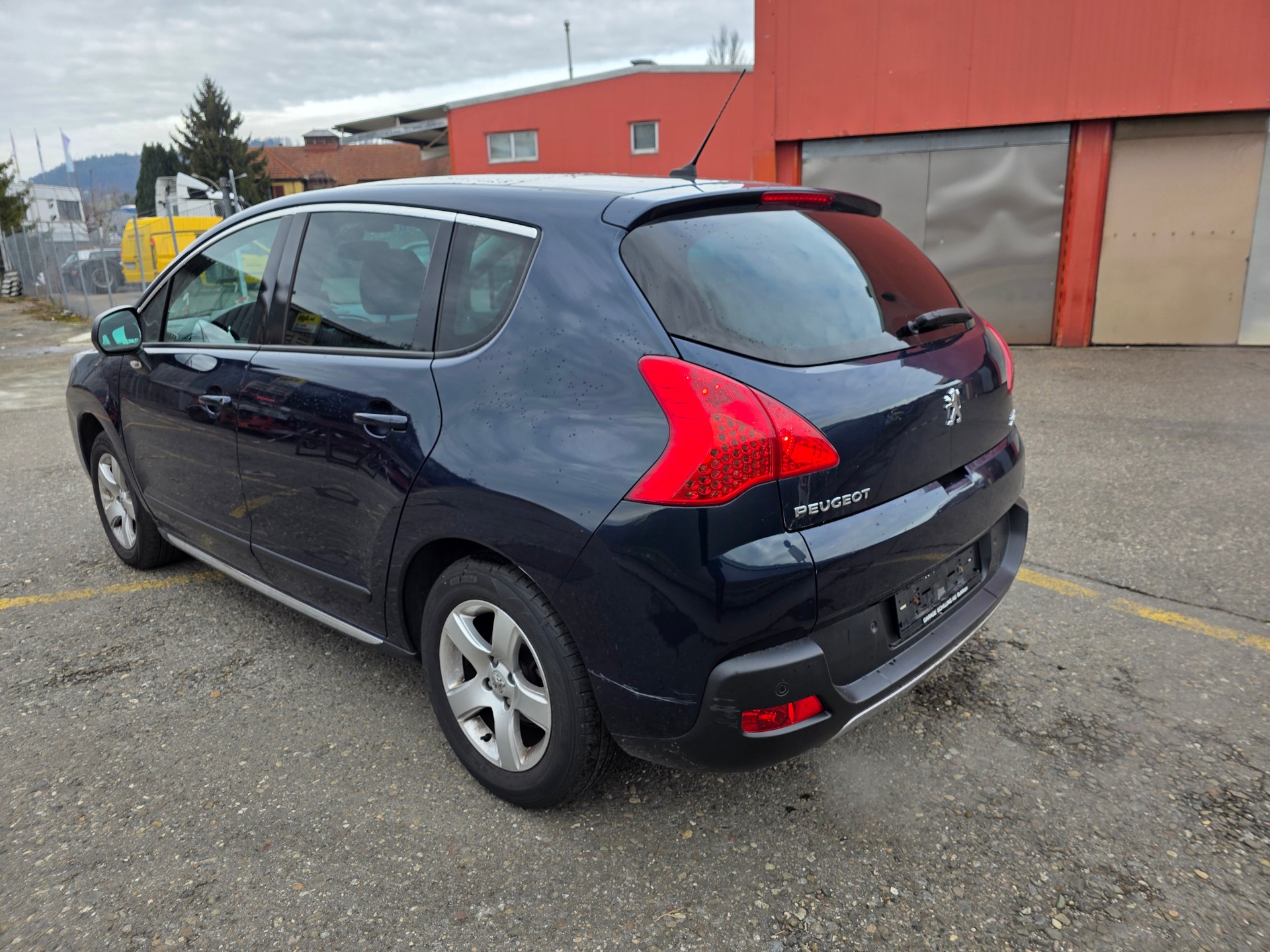 PEUGEOT 3008 1.6 16V T Sport Pack-image-5